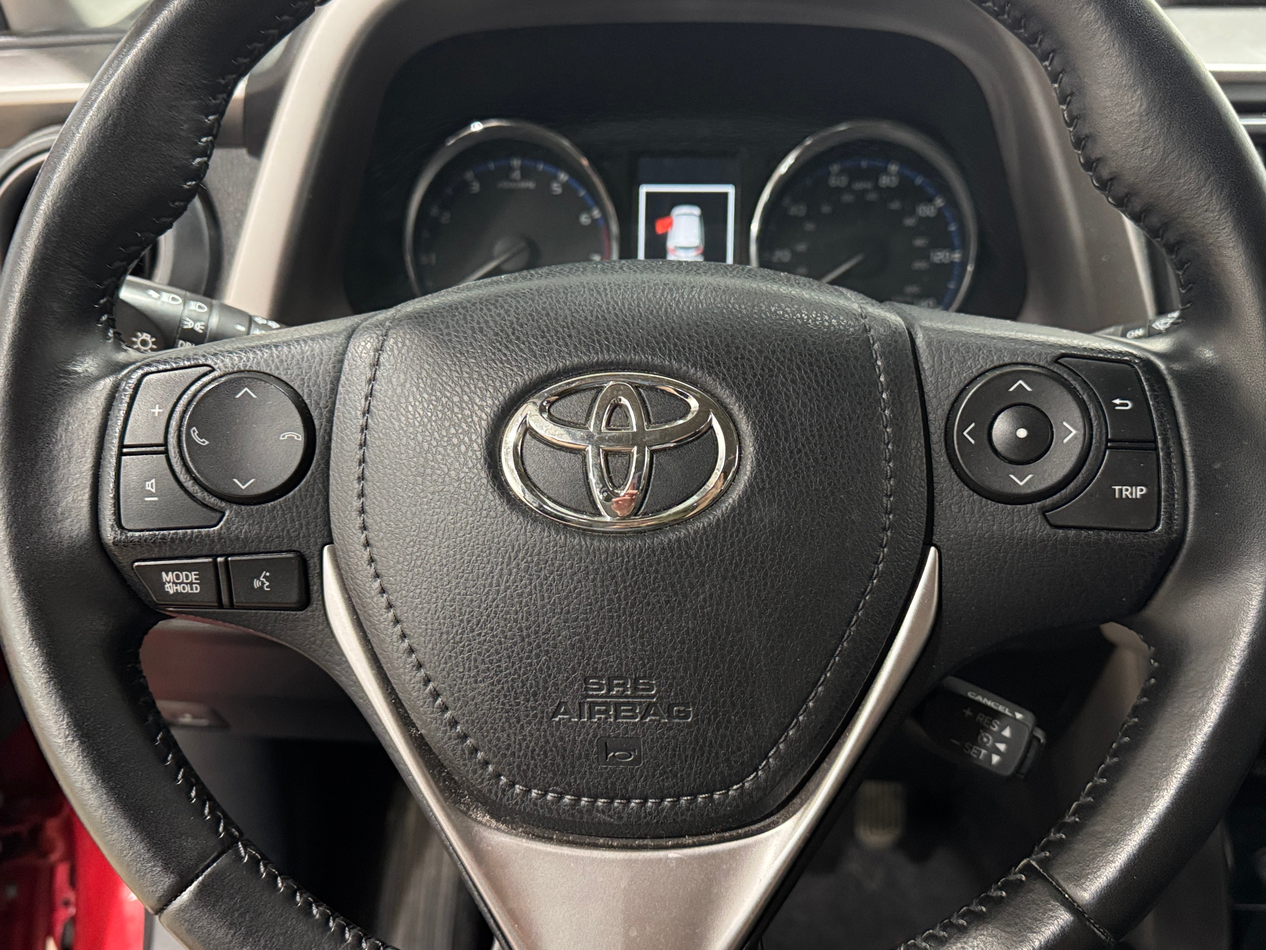 2016 Toyota RAV4 XLE 5