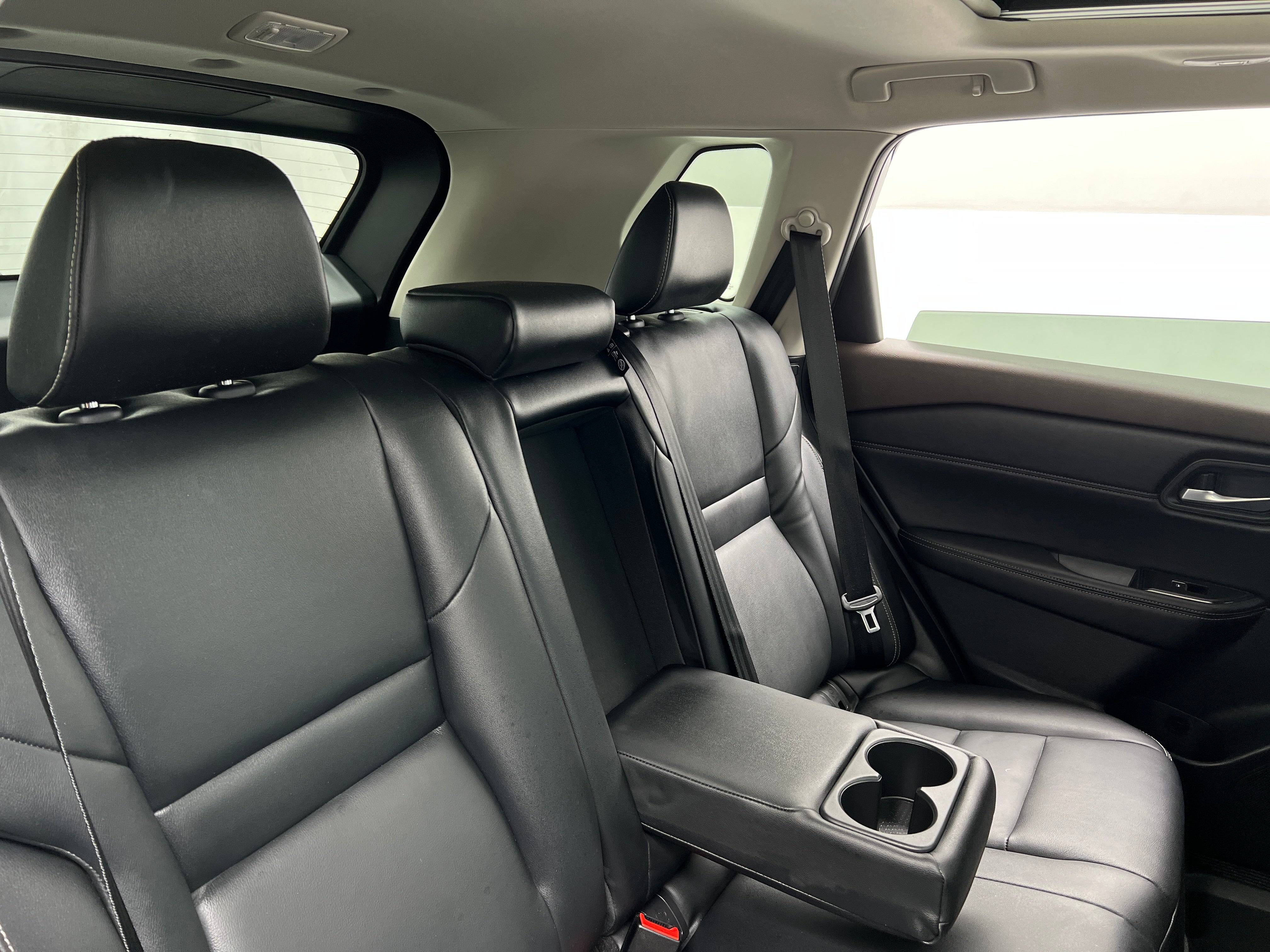 2022 Nissan Rogue SL 5