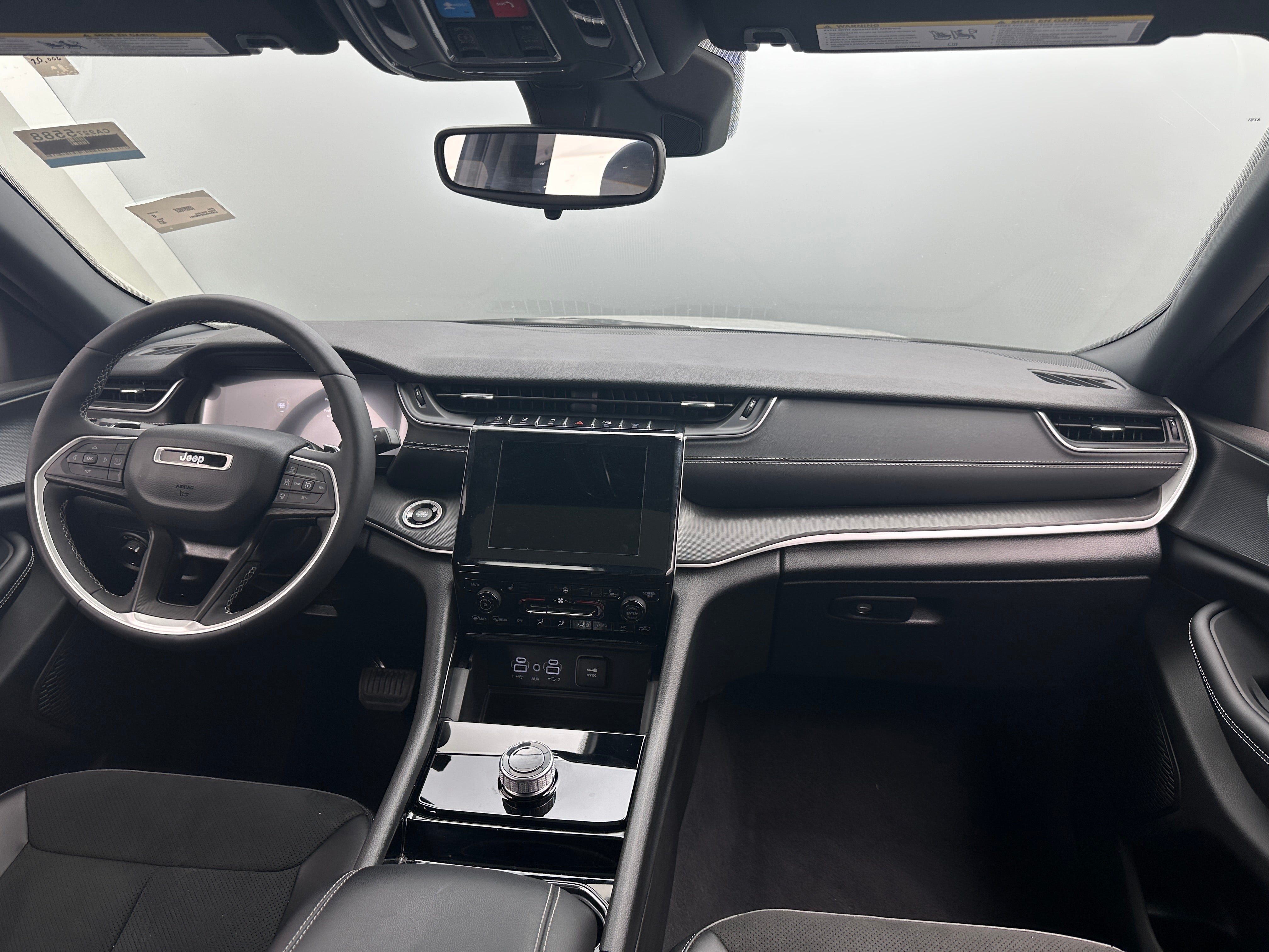 2023 Jeep Grand Cherokee Altitude 2