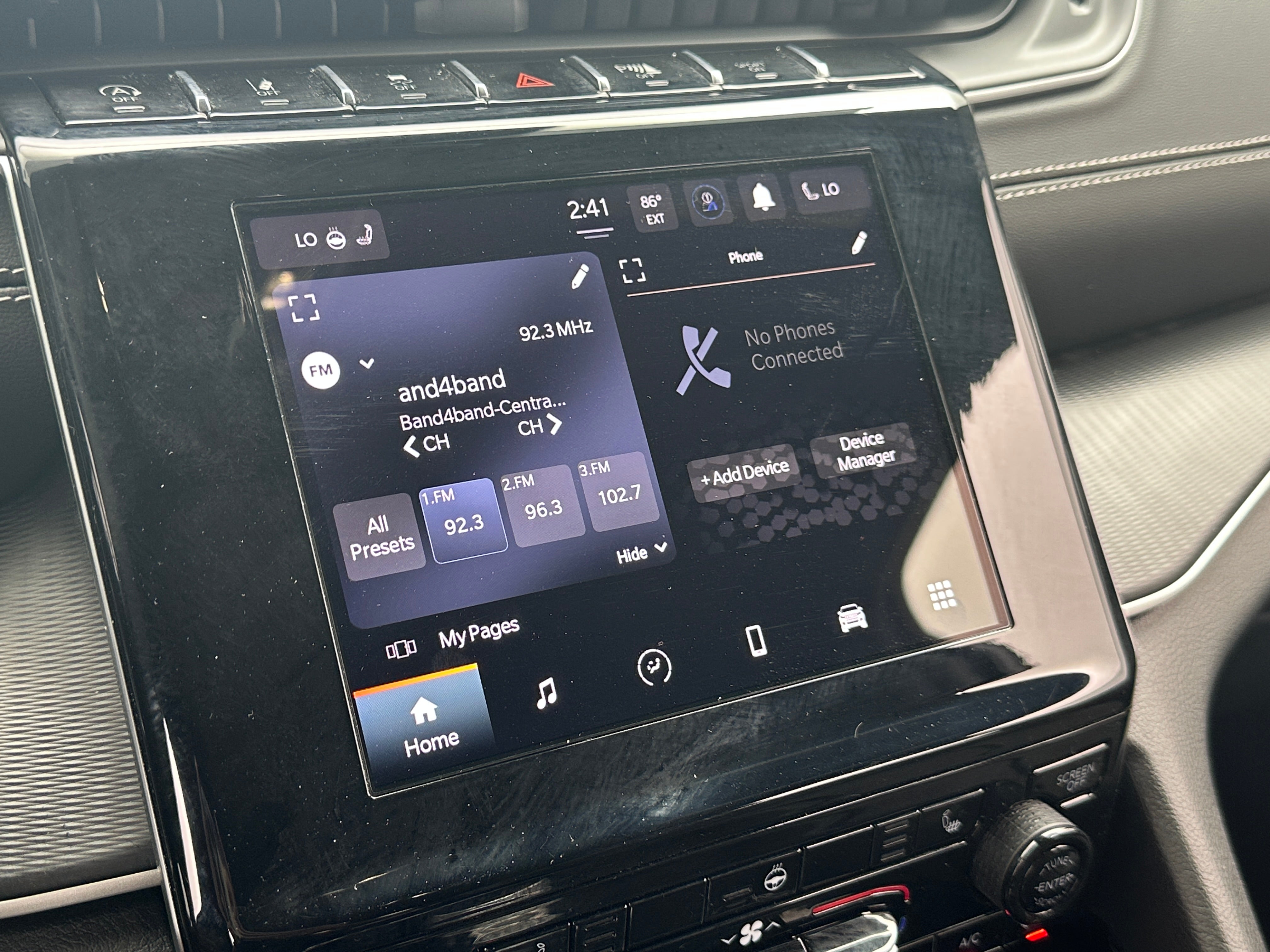 2023 Jeep Grand Cherokee Altitude 3