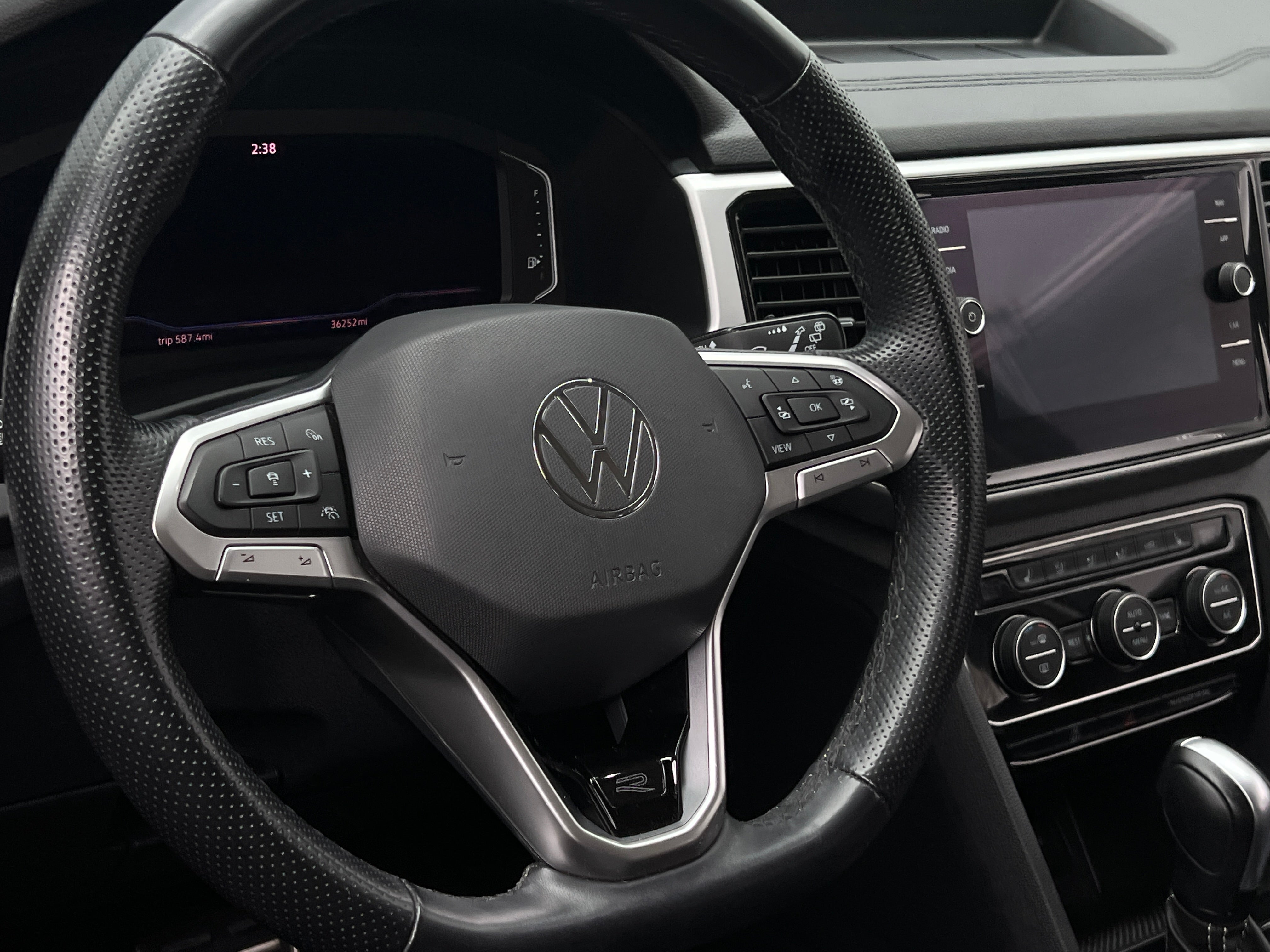 2022 Volkswagen Atlas SEL 4