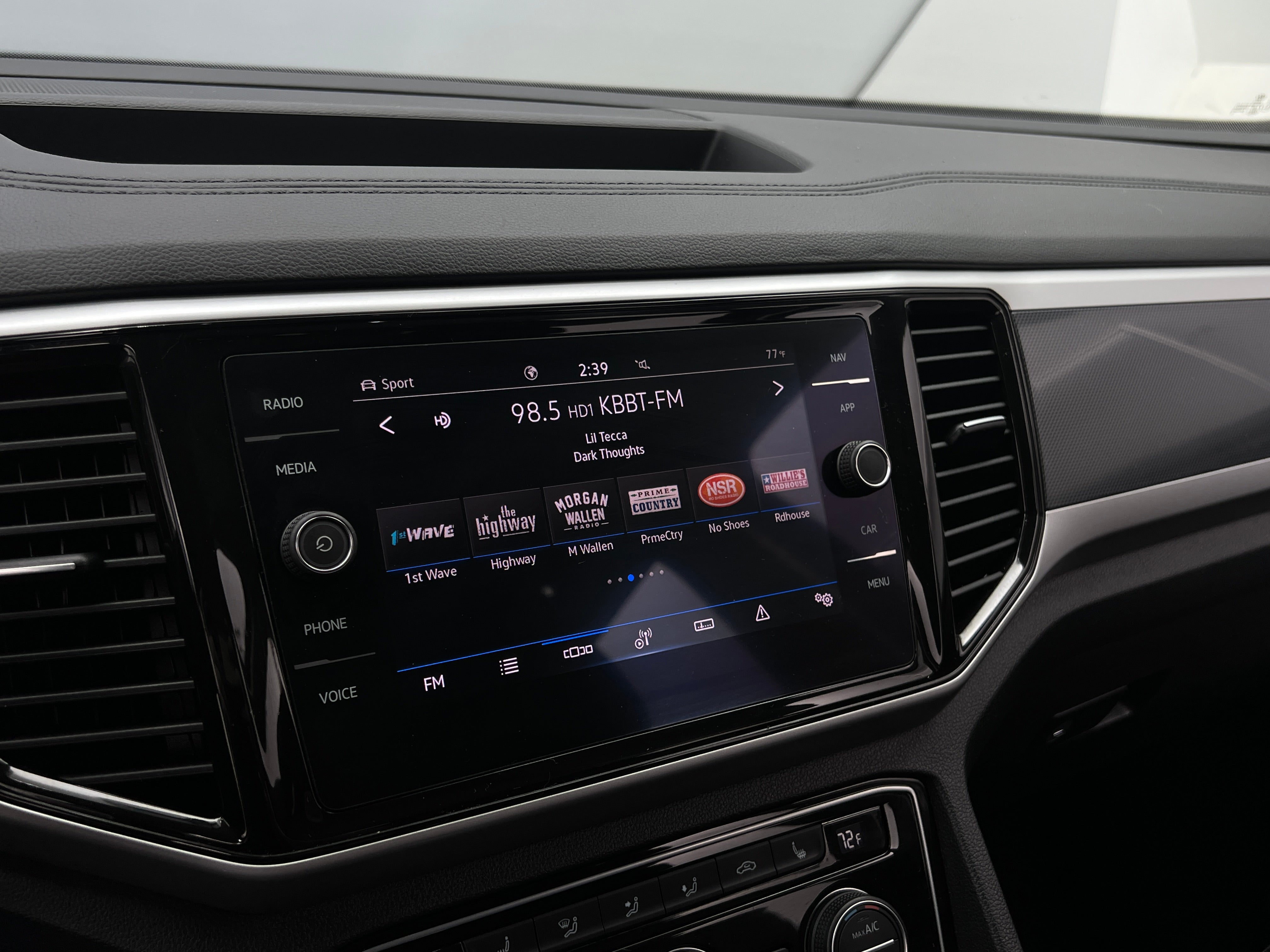 2022 Volkswagen Atlas SEL 3