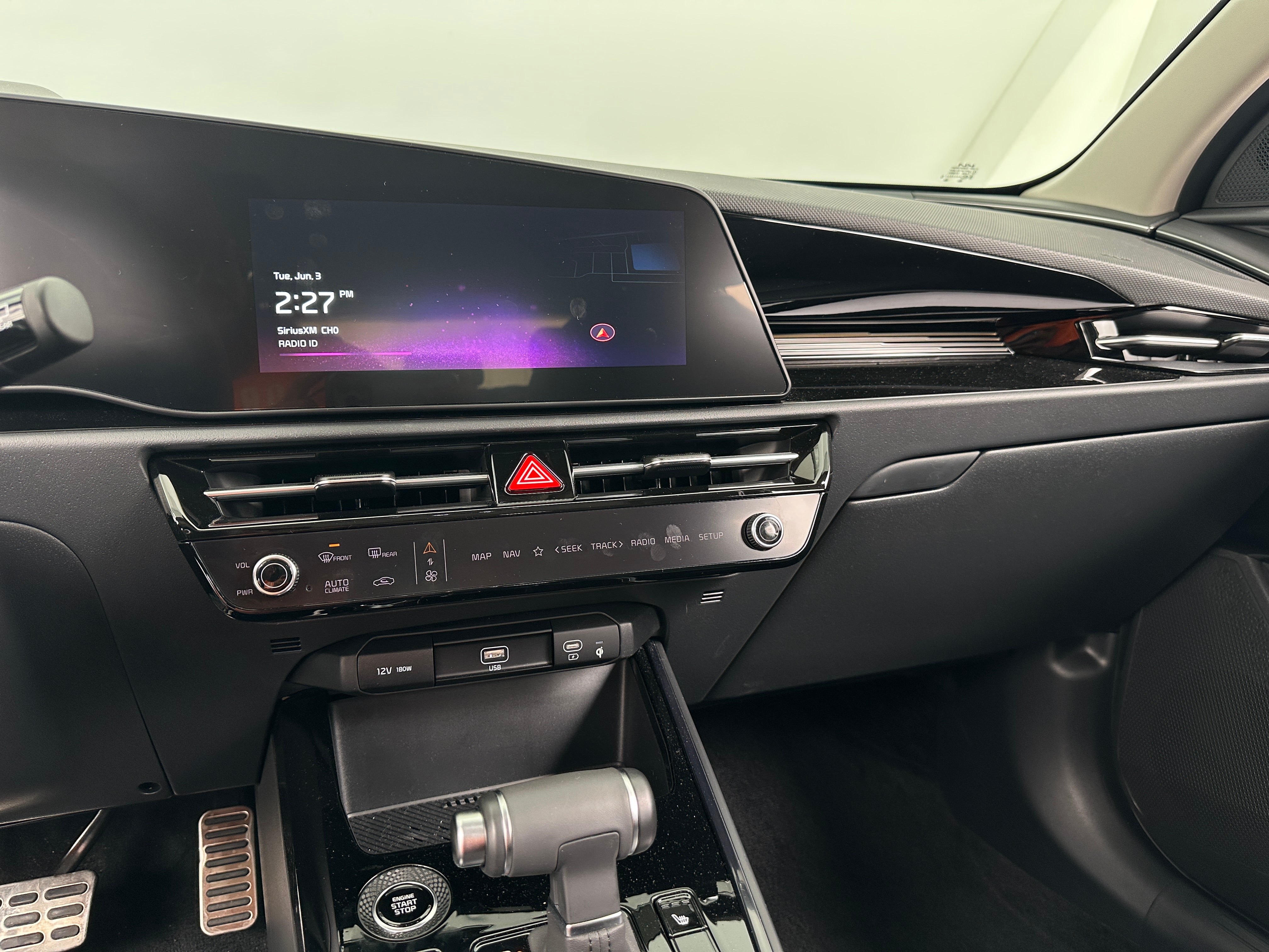 2024 Kia Niro EX Touring 3