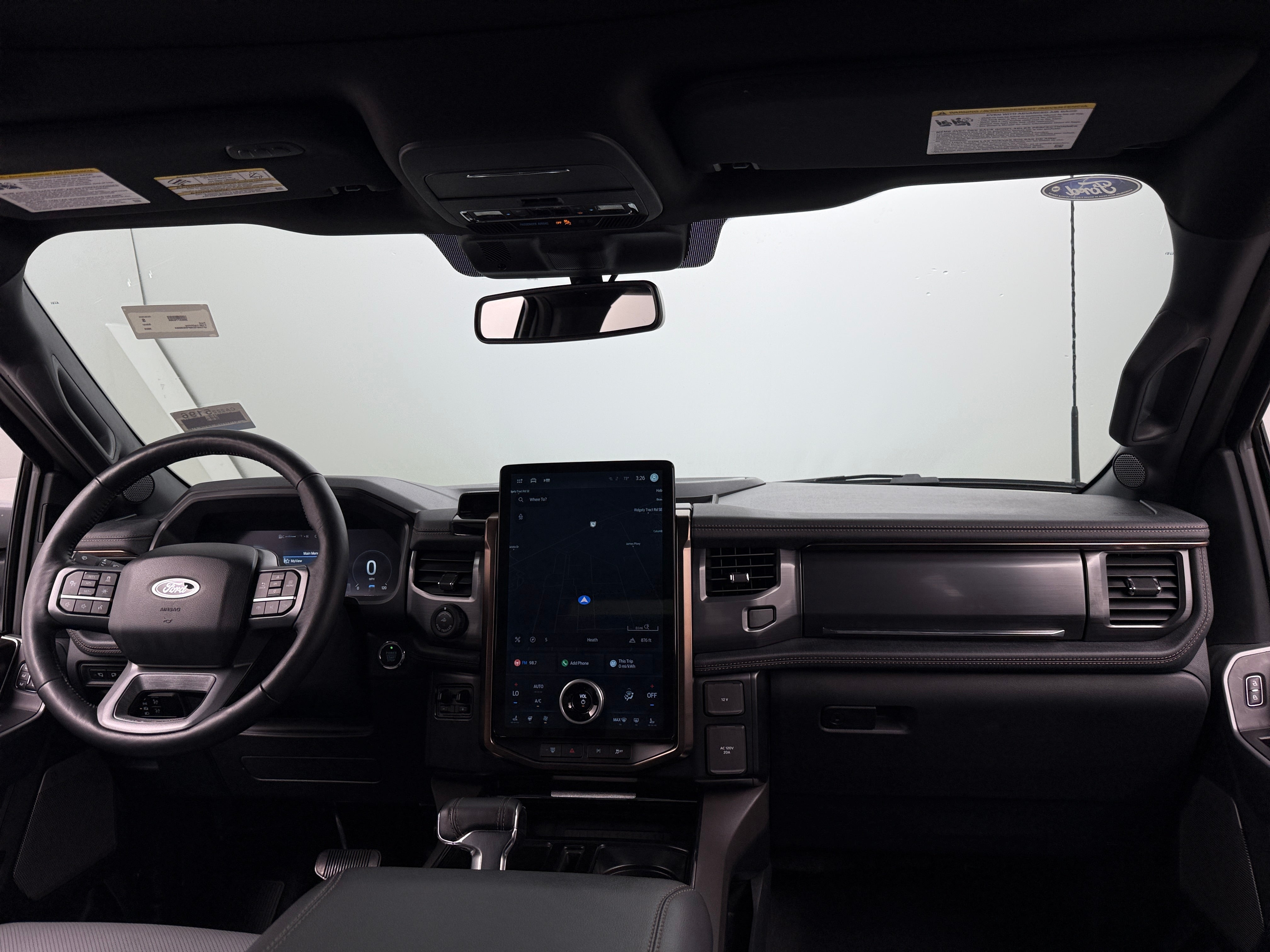 2023 Ford F-150 Lightning Lariat 2