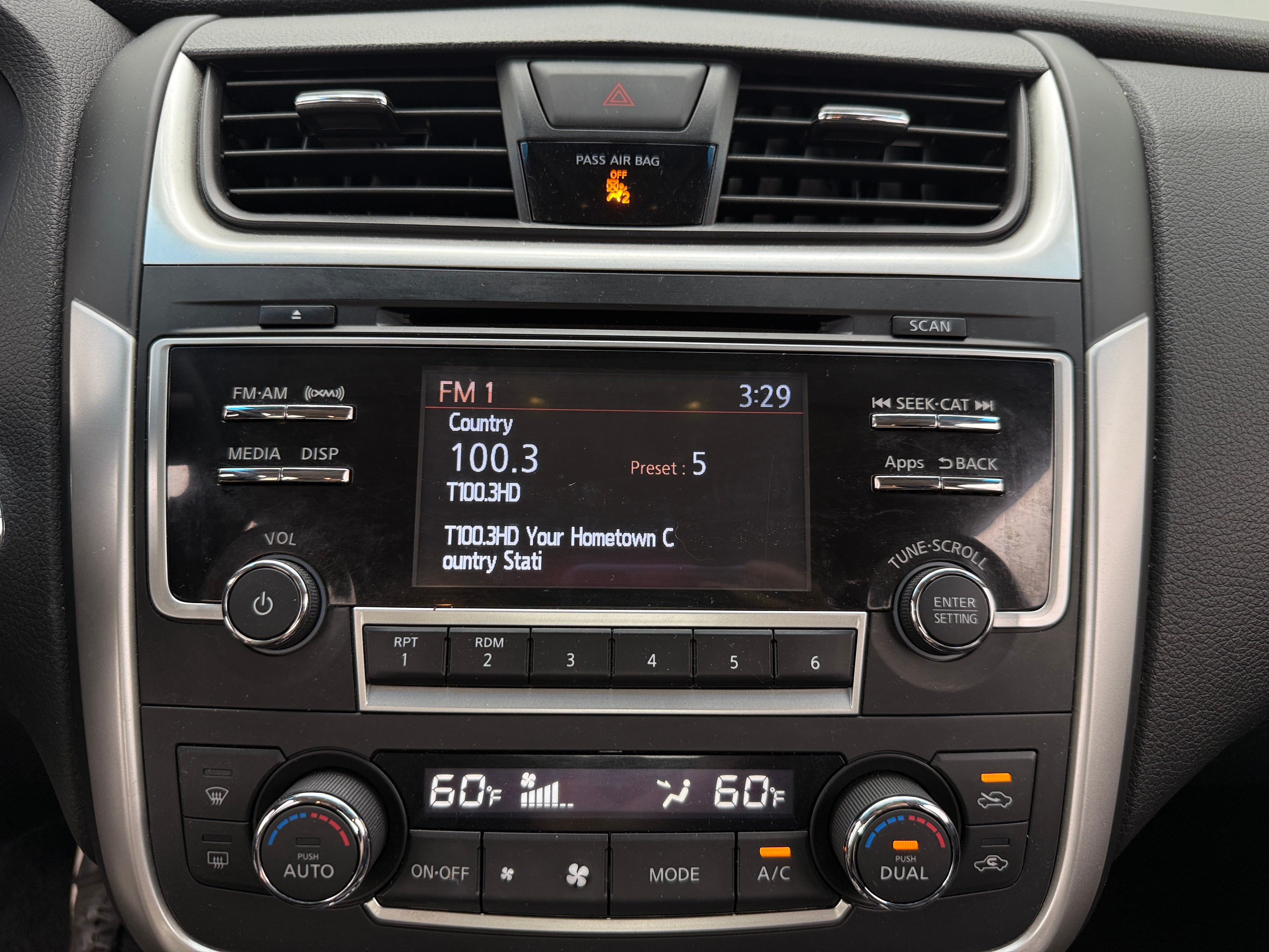 2016 Nissan Altima SV 4