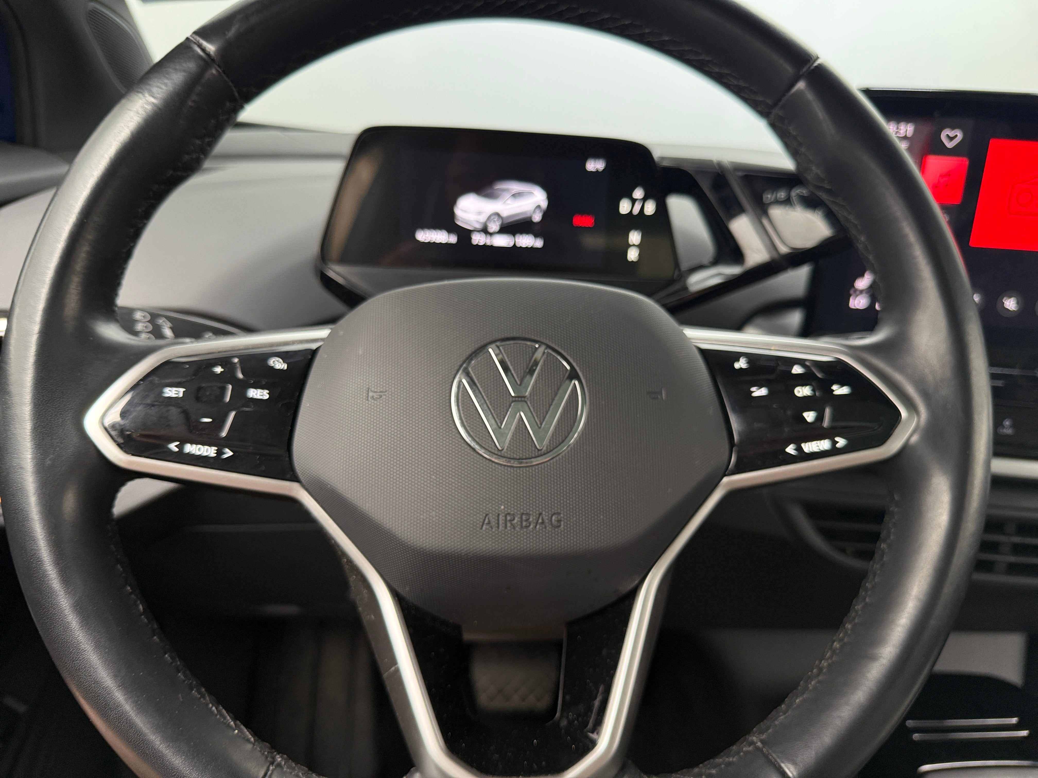 2022 Volkswagen ID.4 Pro S 4