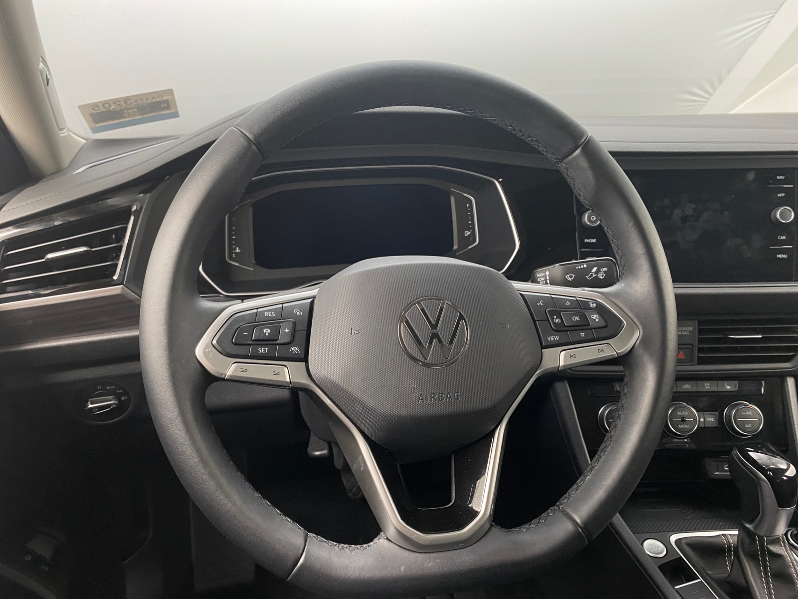 Thumbnail: 2024 Volkswagen Jetta - 5