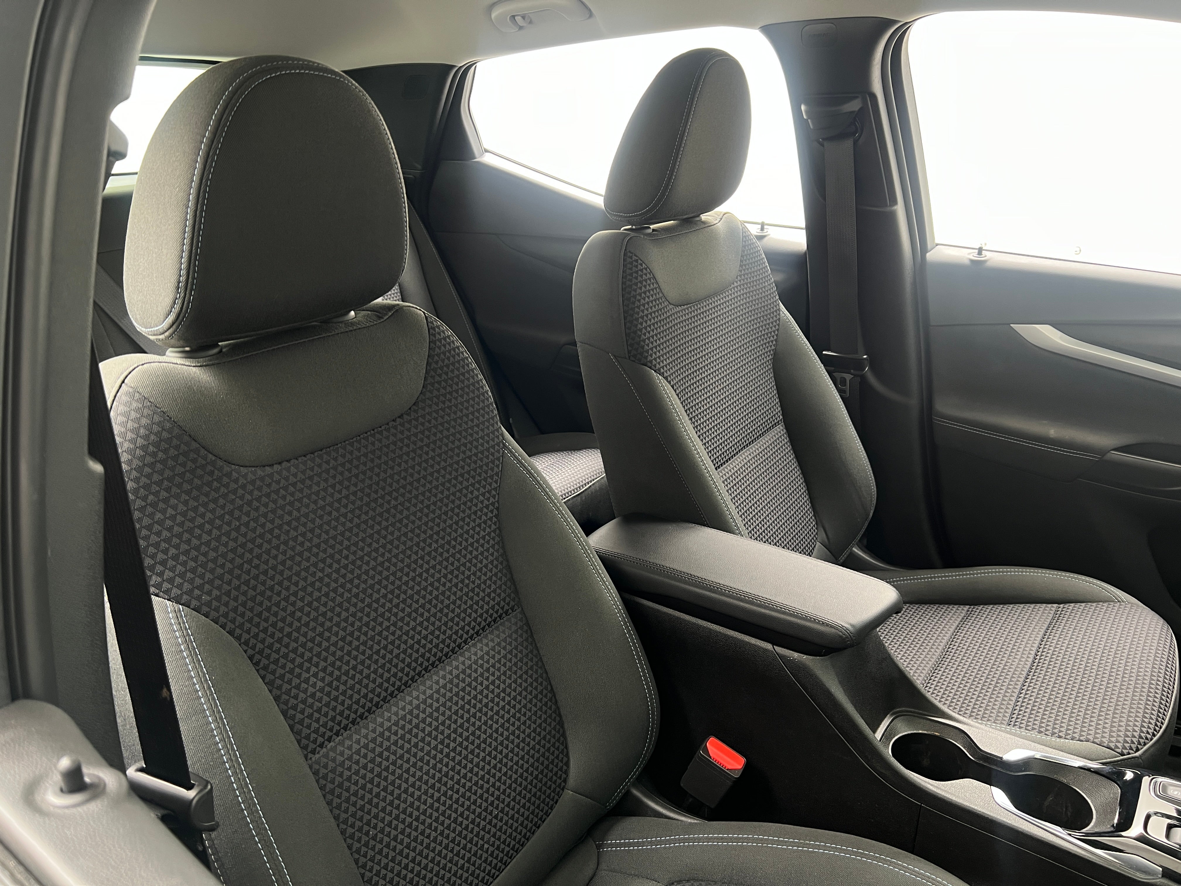 2023 Chevrolet Bolt EUV LT 2