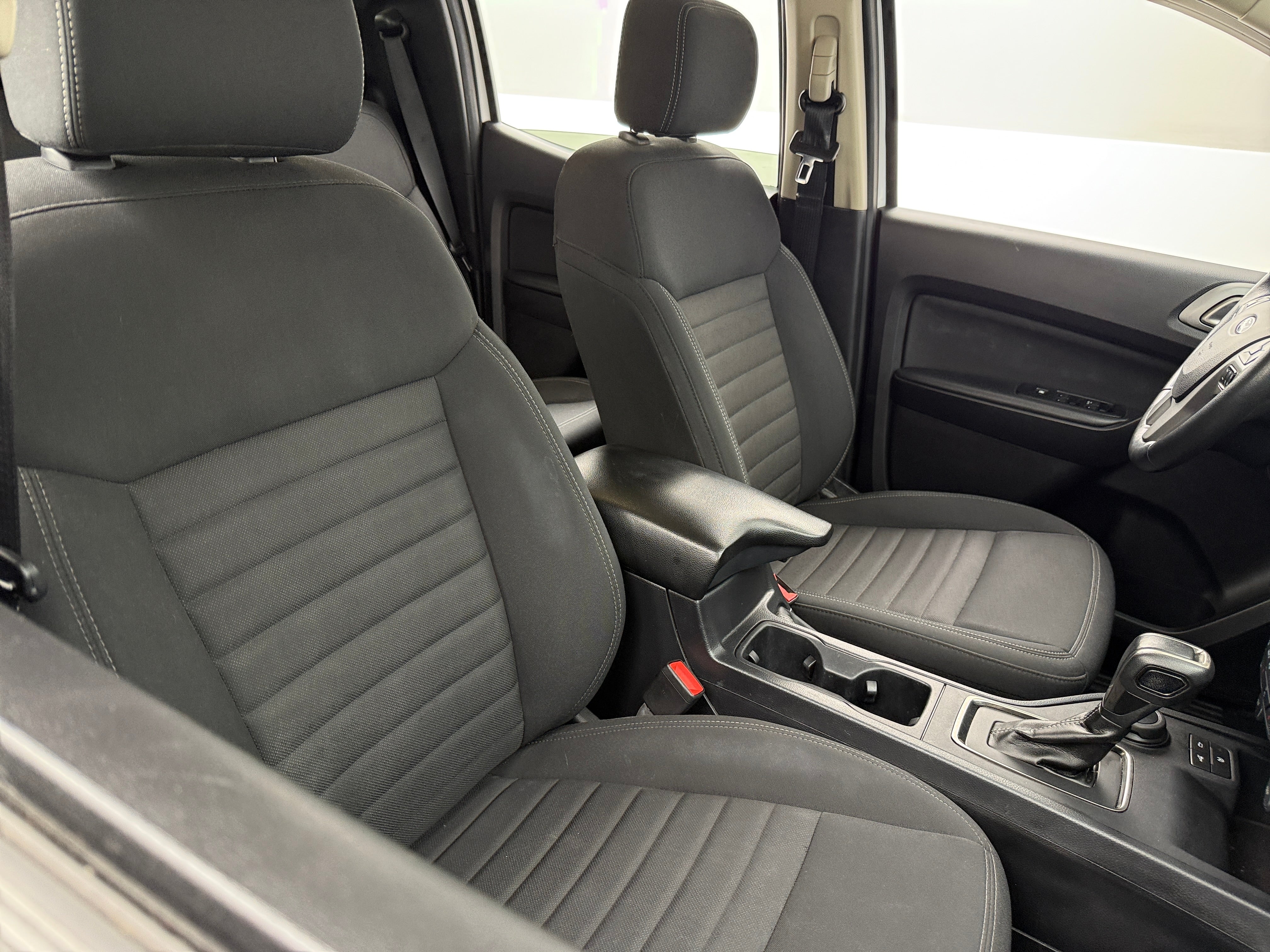 2020 Ford Ranger XLT 2