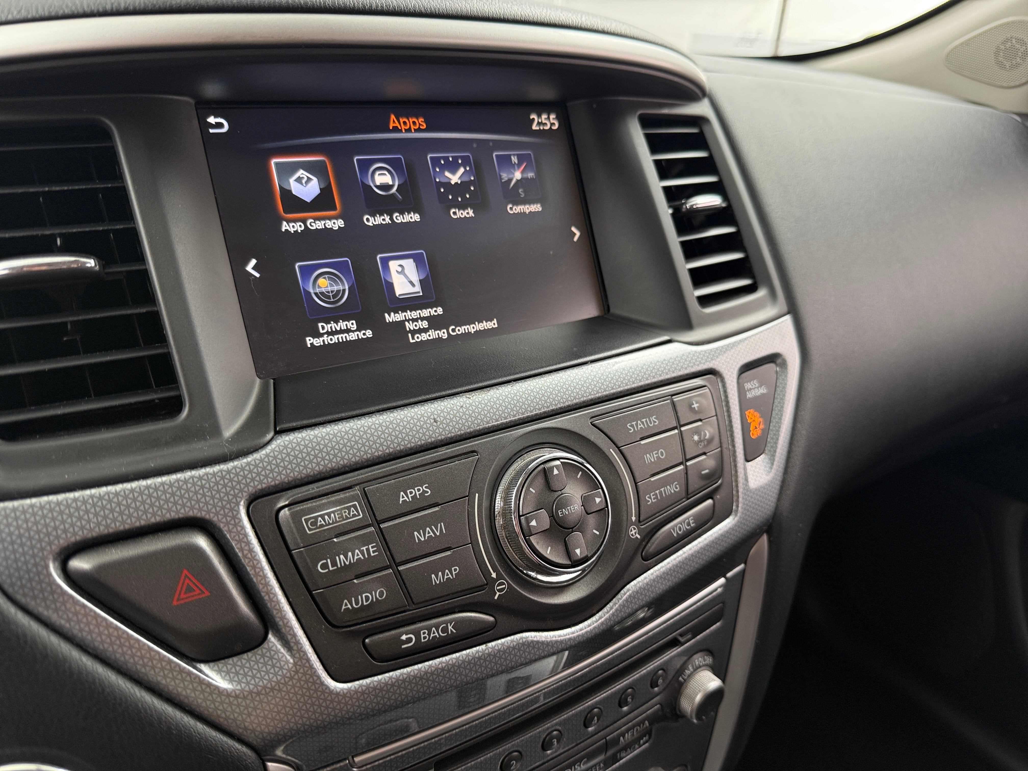 2017 Nissan Pathfinder SL 3