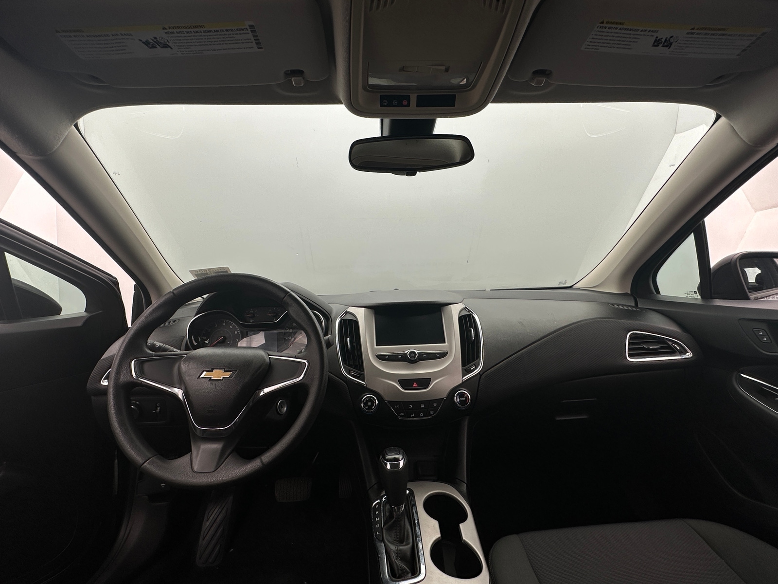 Thumbnail: 2017 Chevrolet Cruze - 3