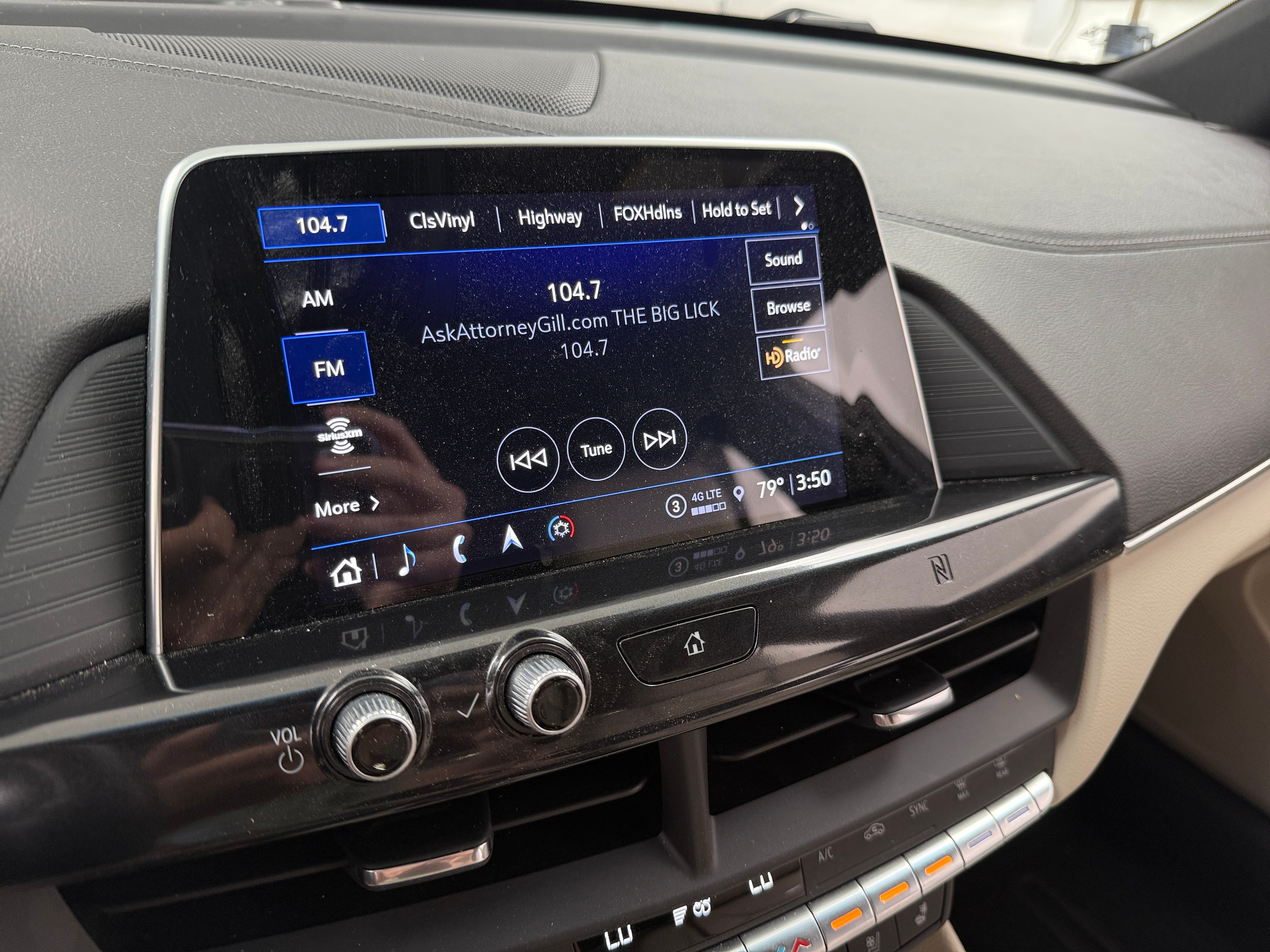 2021 Cadillac CT4 Premium Luxury 3