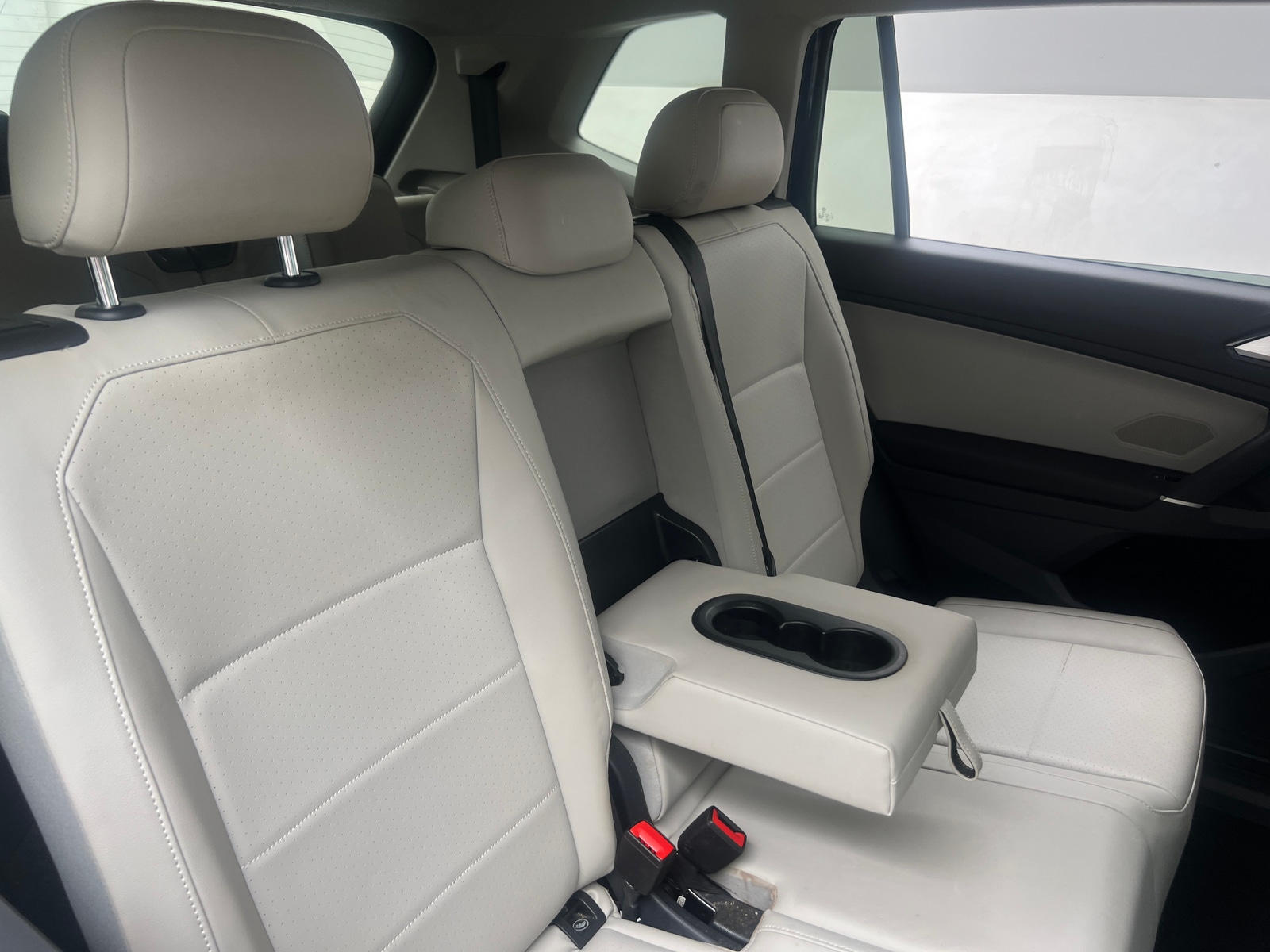 Thumbnail: 2018 Volkswagen Tiguan - 5