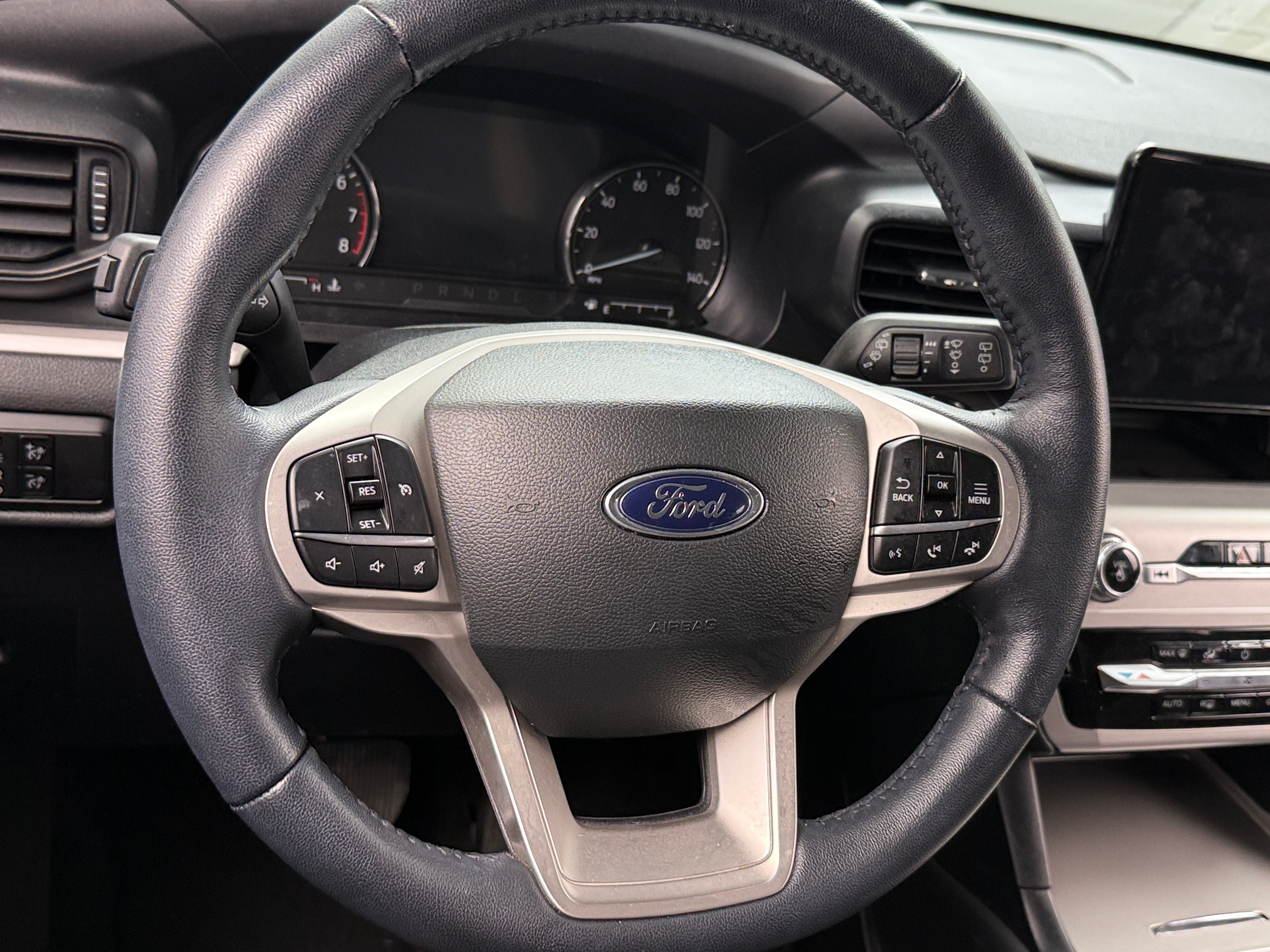 2023 Ford Explorer XLT 5