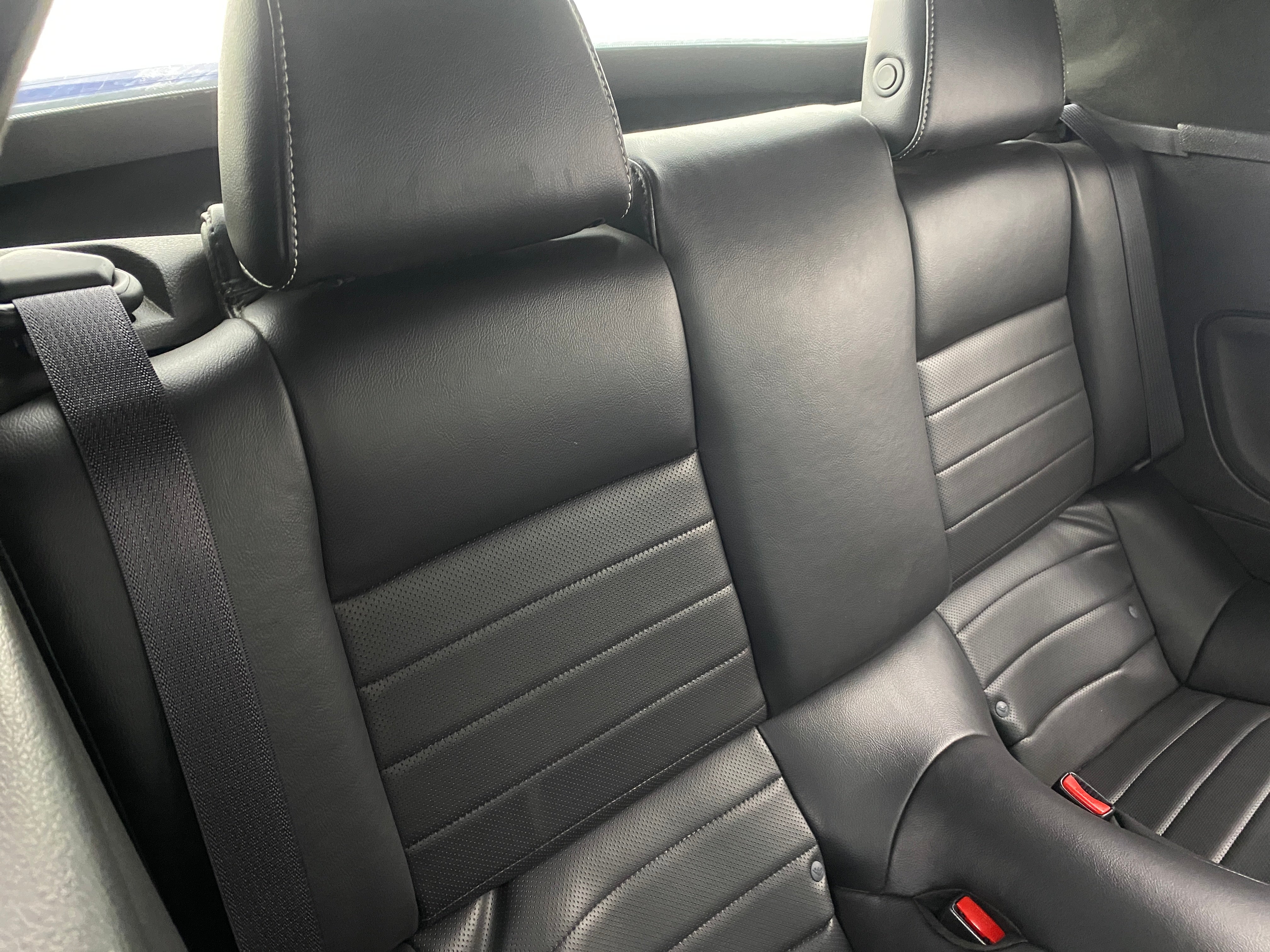 2014 Ford Mustang Premium 5