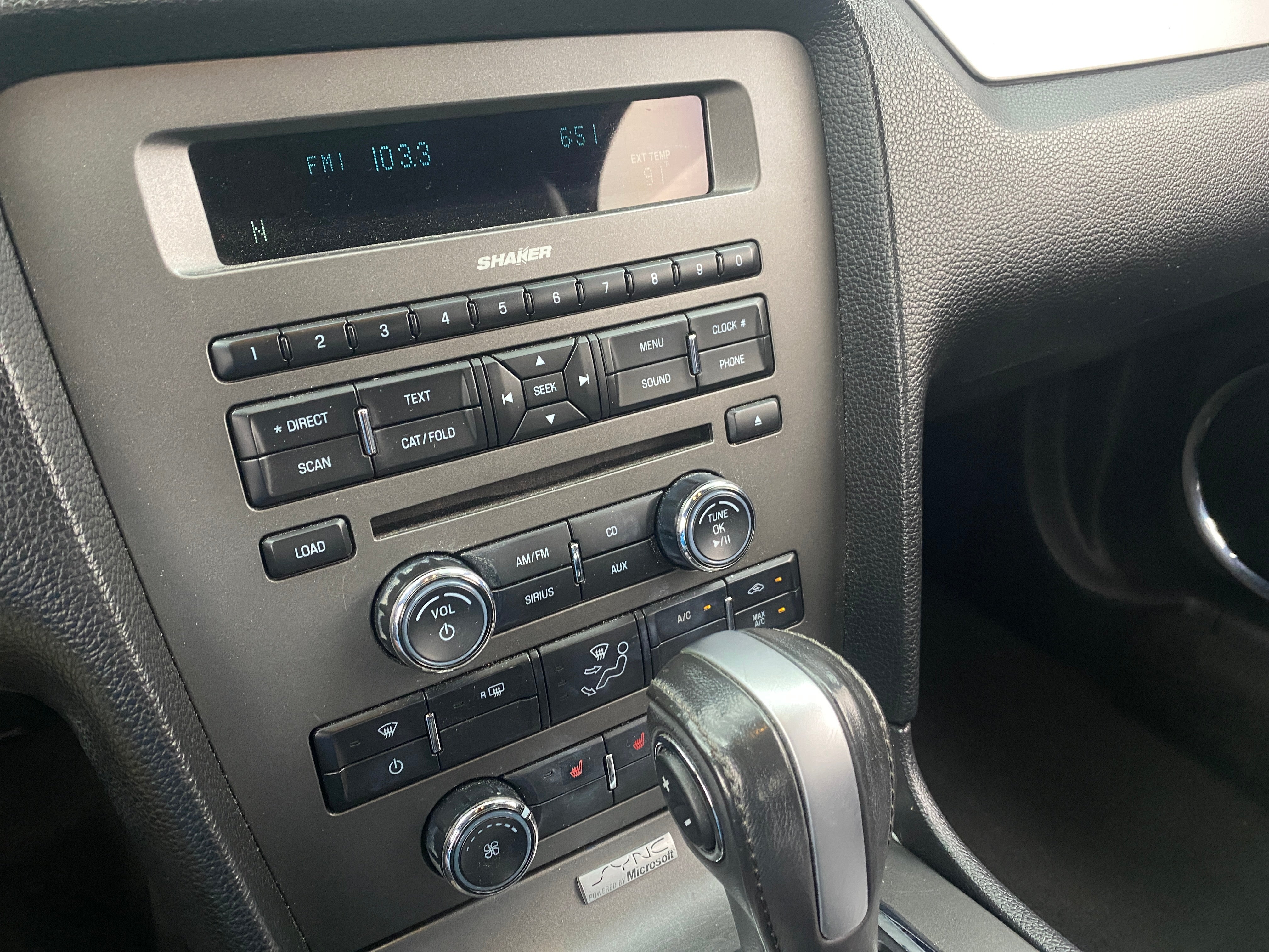 2014 Ford Mustang Premium 3