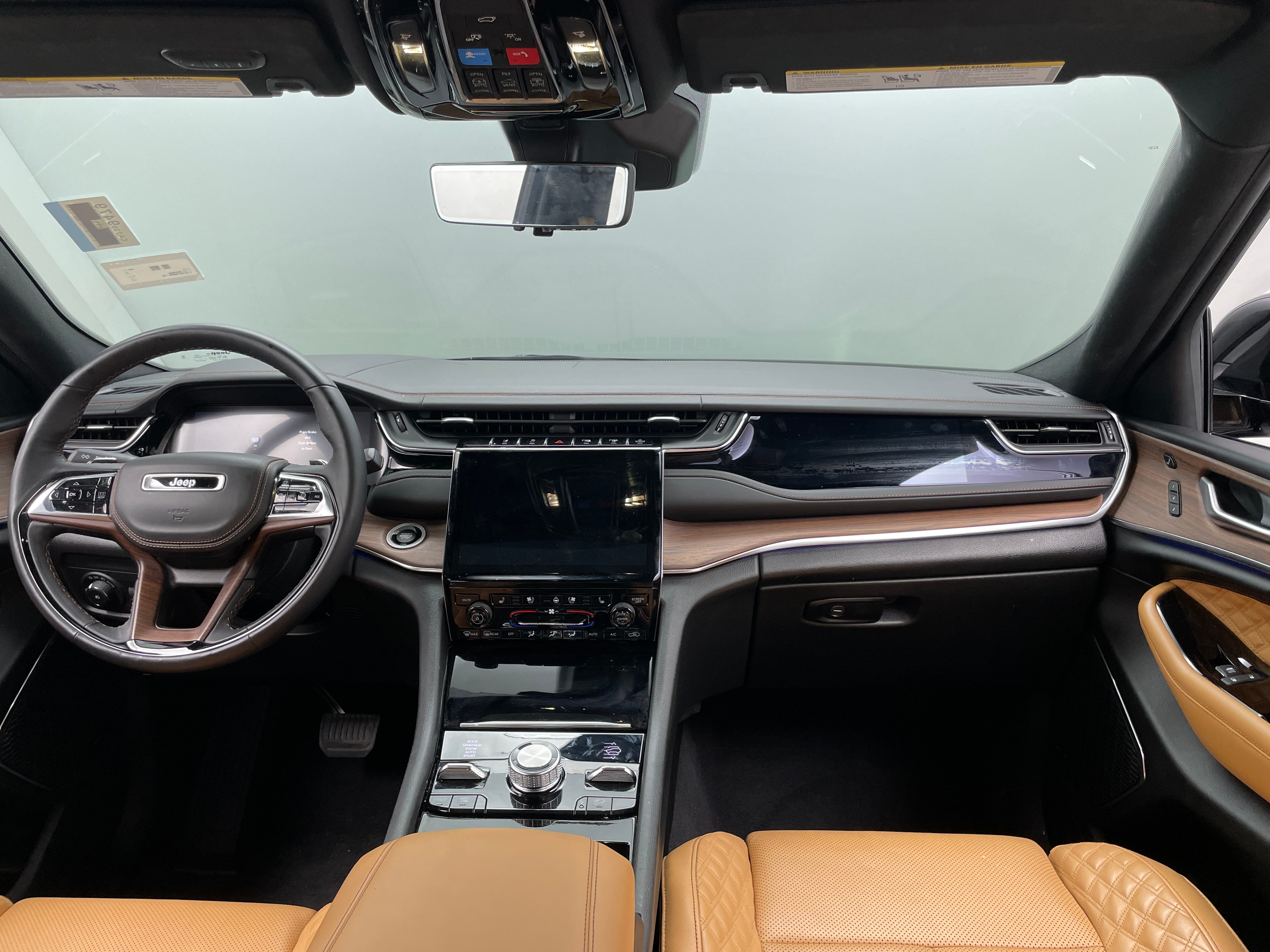 2022 Jeep Grand Cherokee L Summit 2