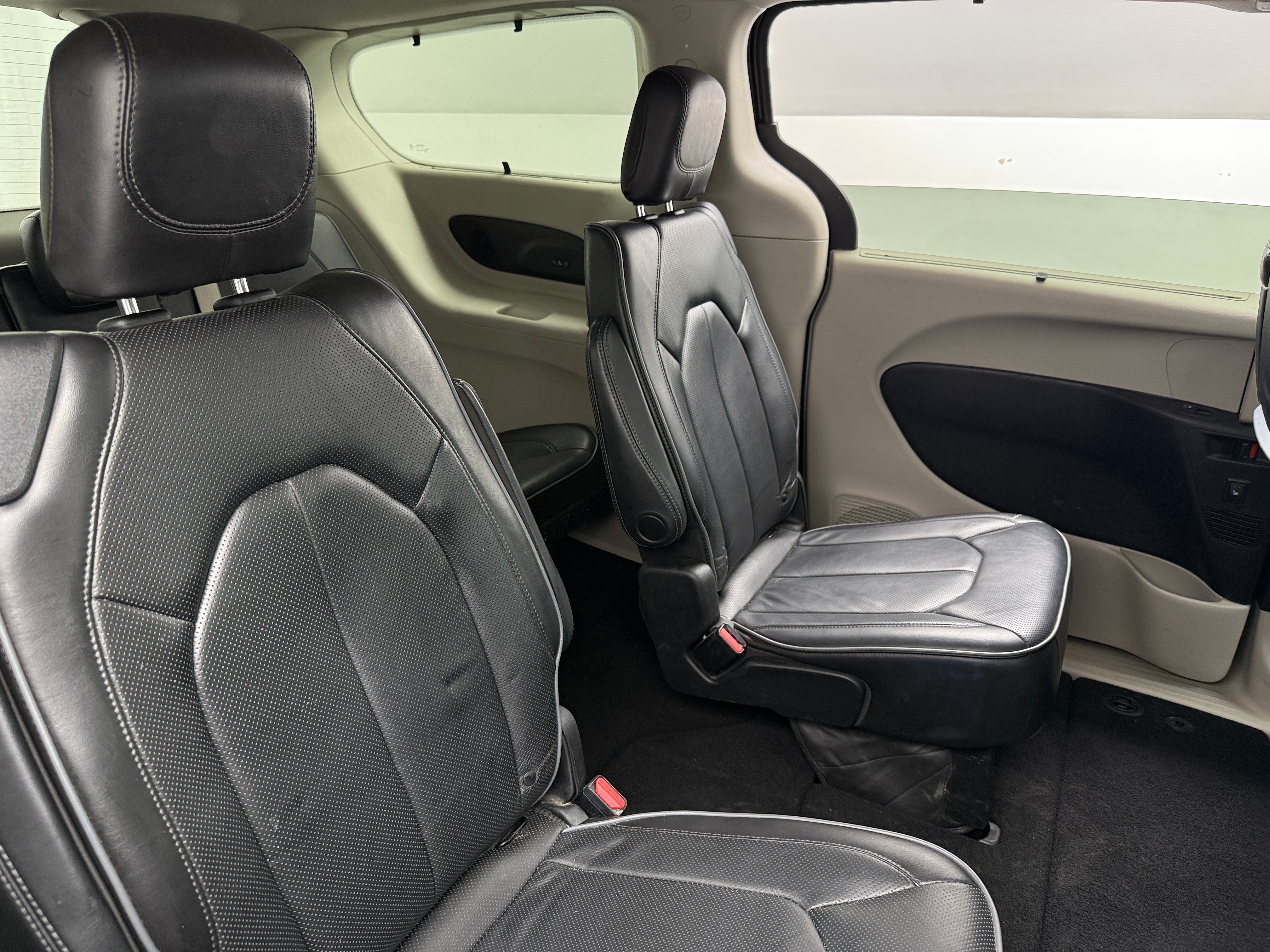 2020 Chrysler Pacifica Limited 6