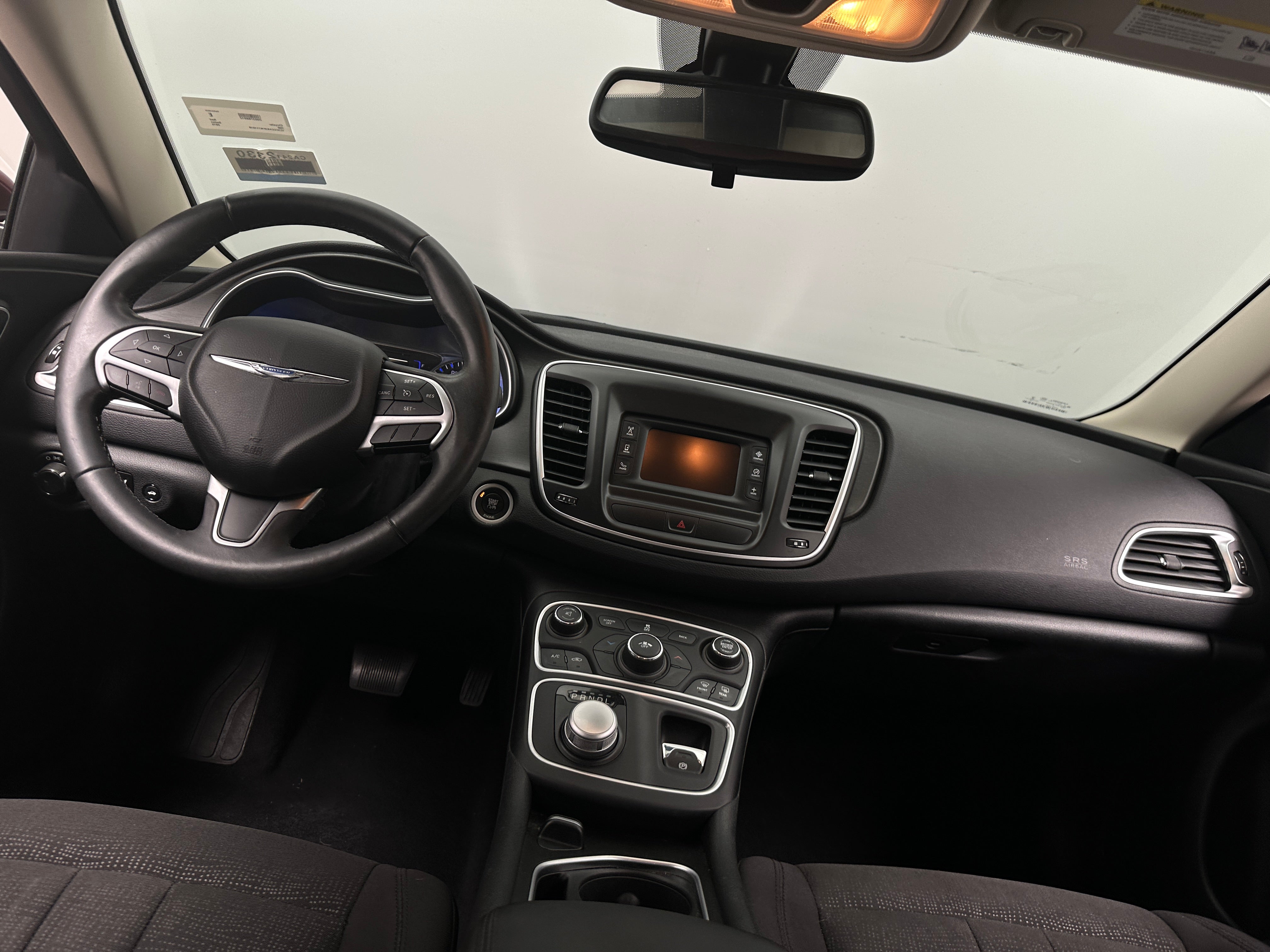 2015 Chrysler 200 Limited 3