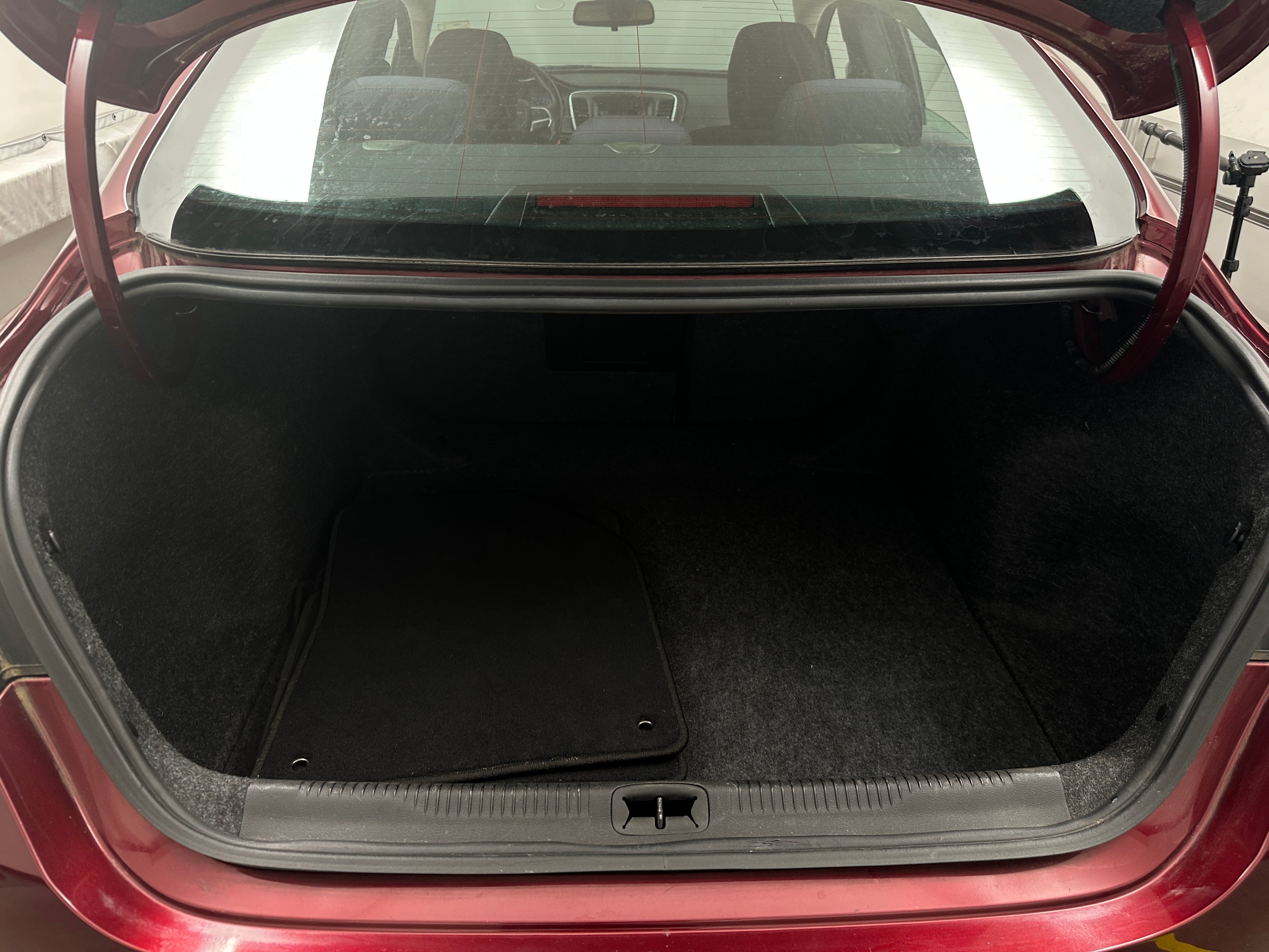 2015 Chrysler 200 Limited 7