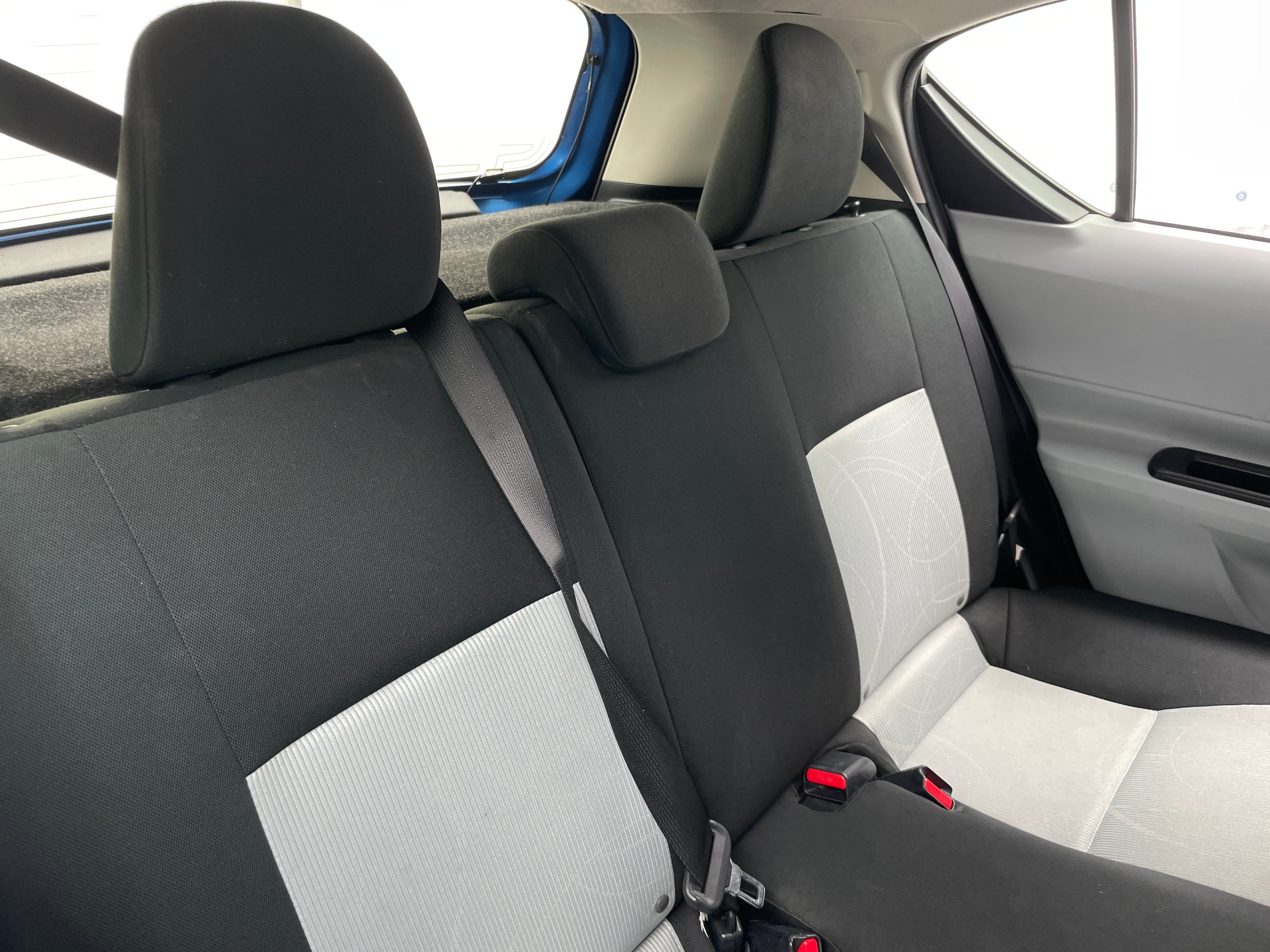 2013 Toyota Prius c Two 6