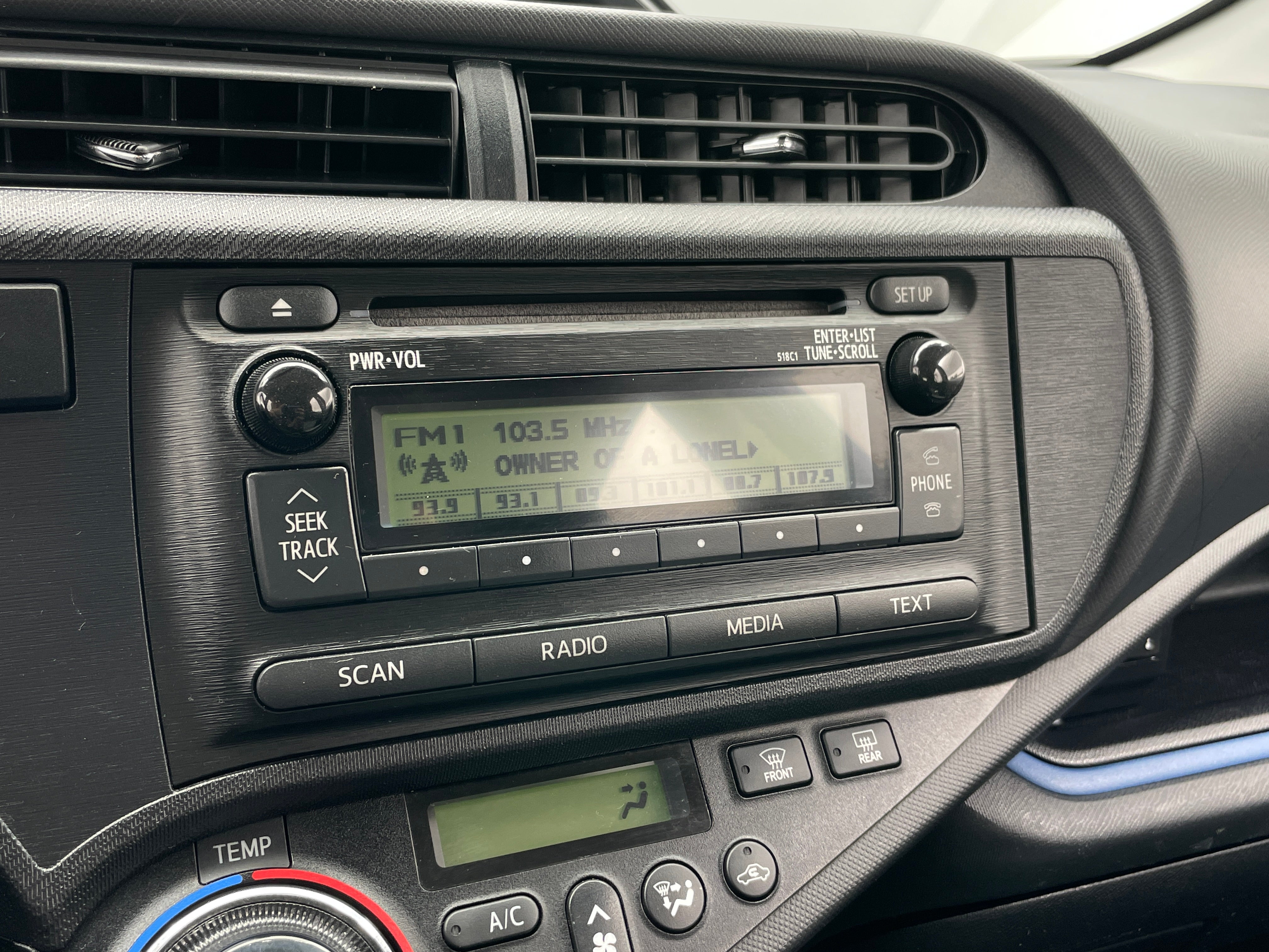 2013 Toyota Prius c Two 4