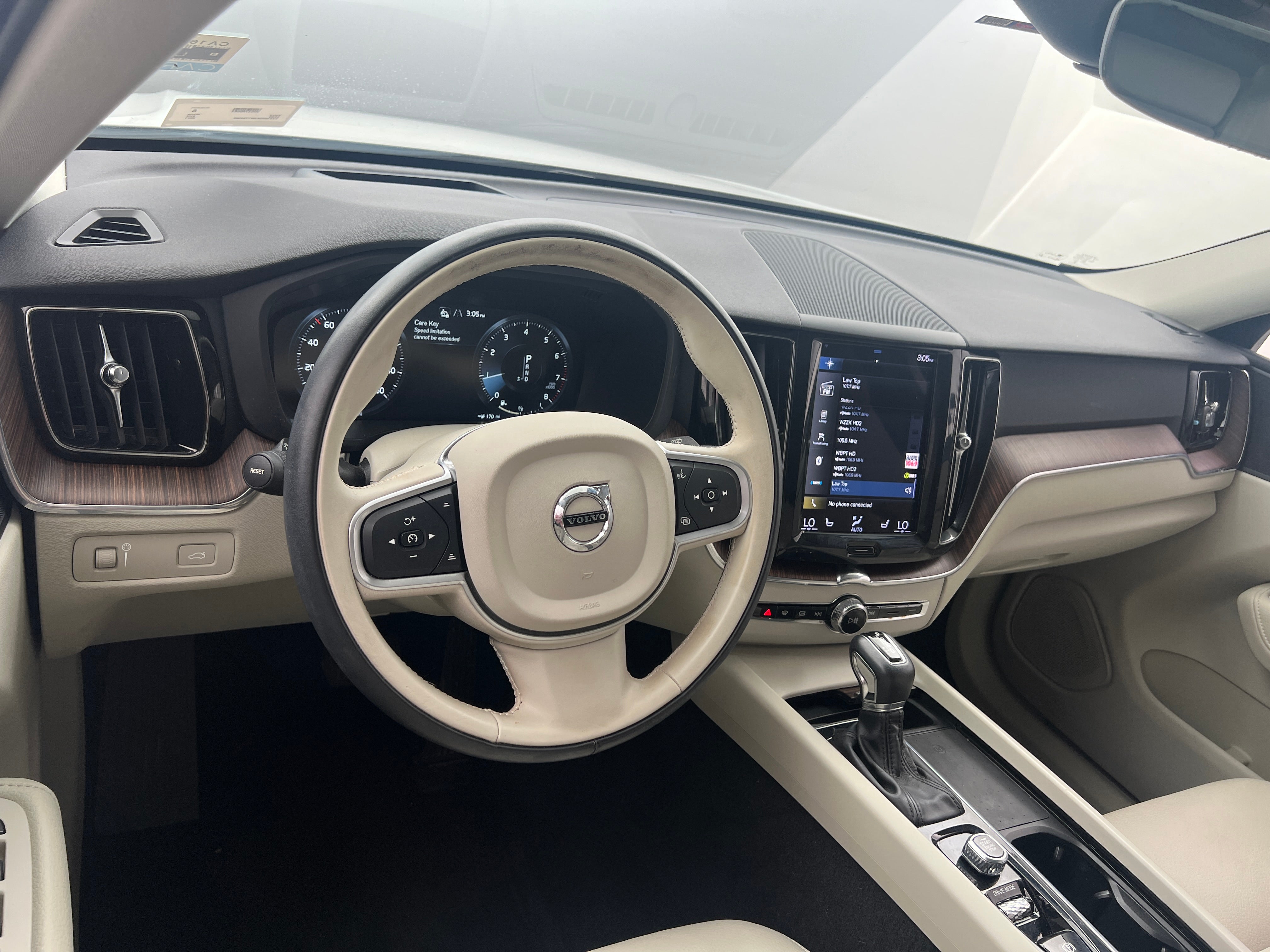 2021 Volvo XC60 T5 Momentum 2