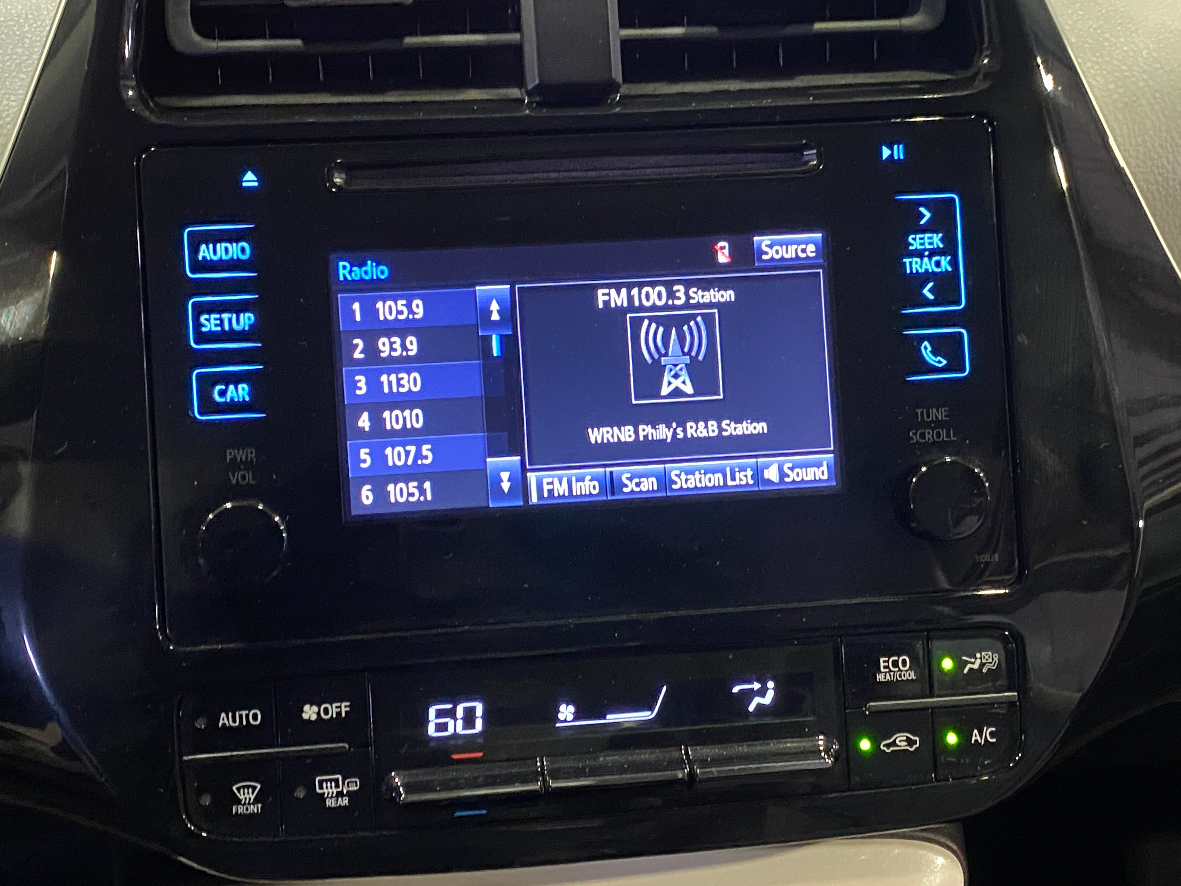 2017 Toyota Prius Two 4
