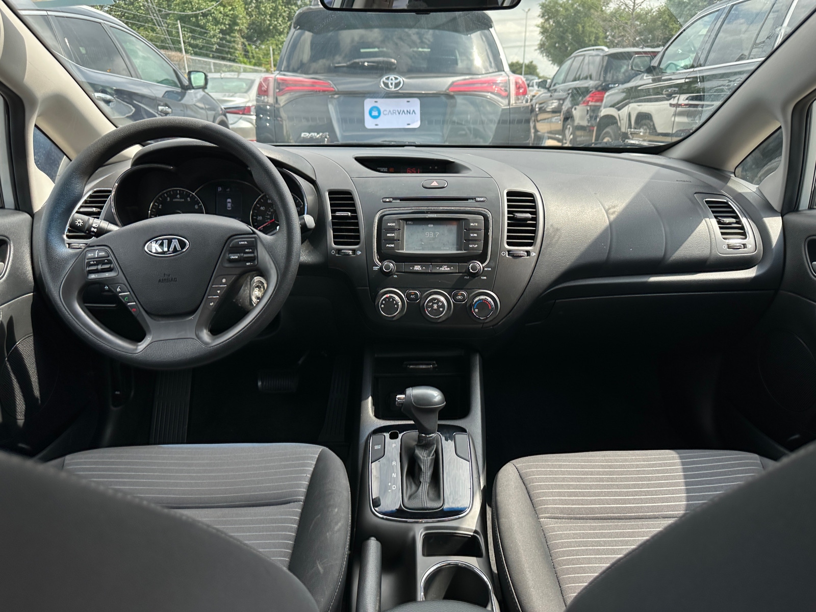 Thumbnail: 2017 Kia Forte - 3