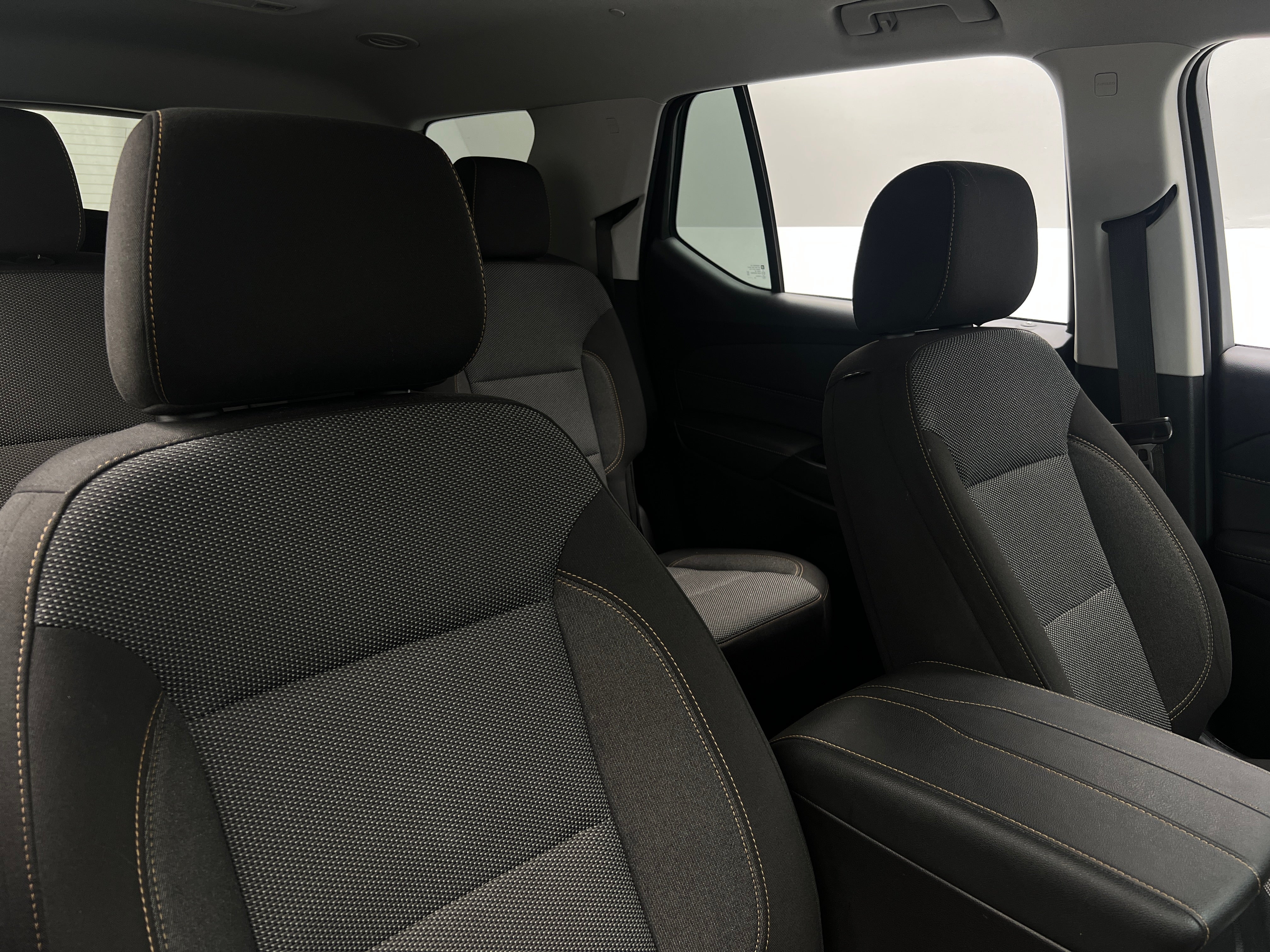 2020 Chevrolet Traverse LT 2