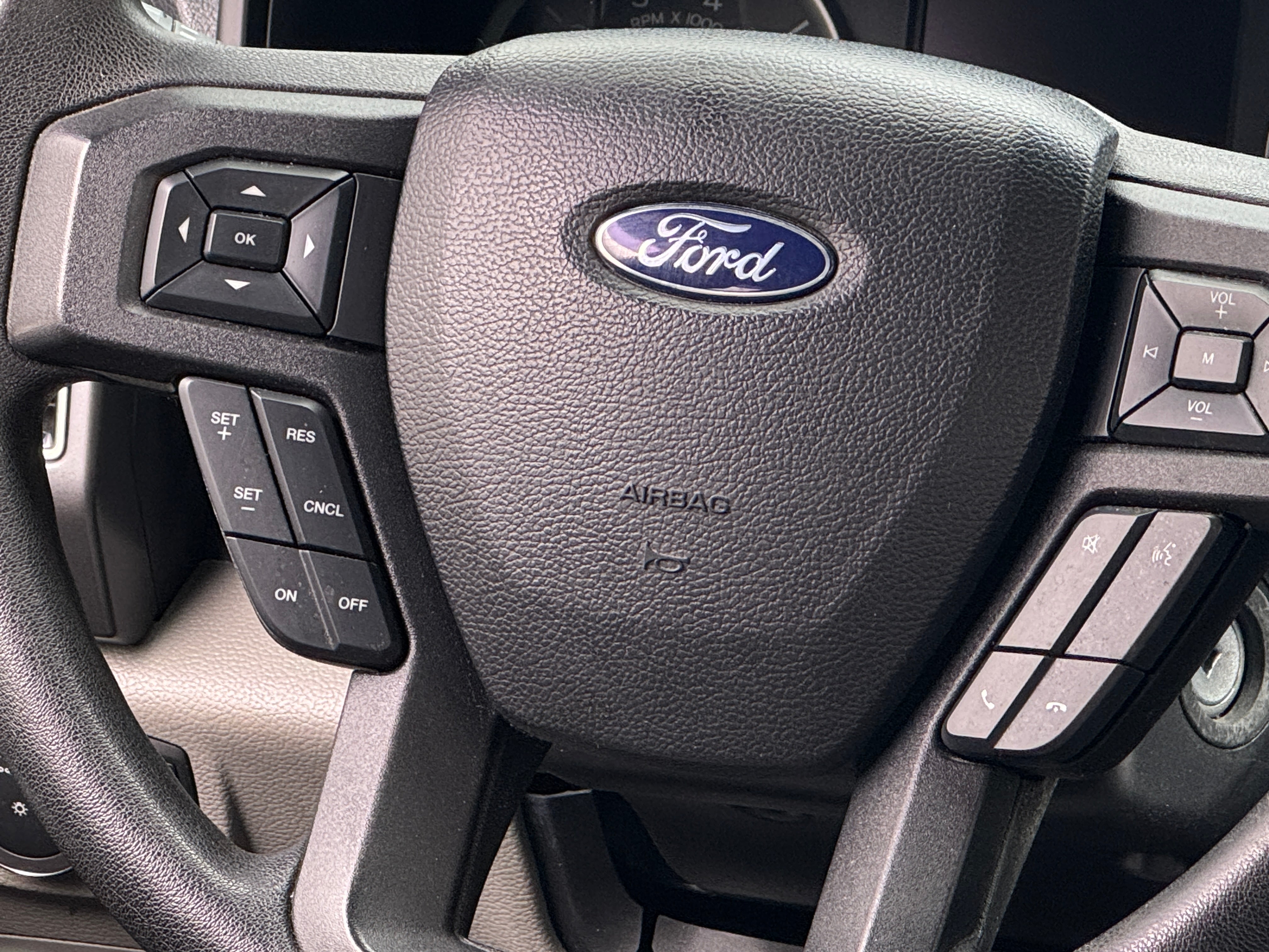 2018 Ford Econoline E-150 5