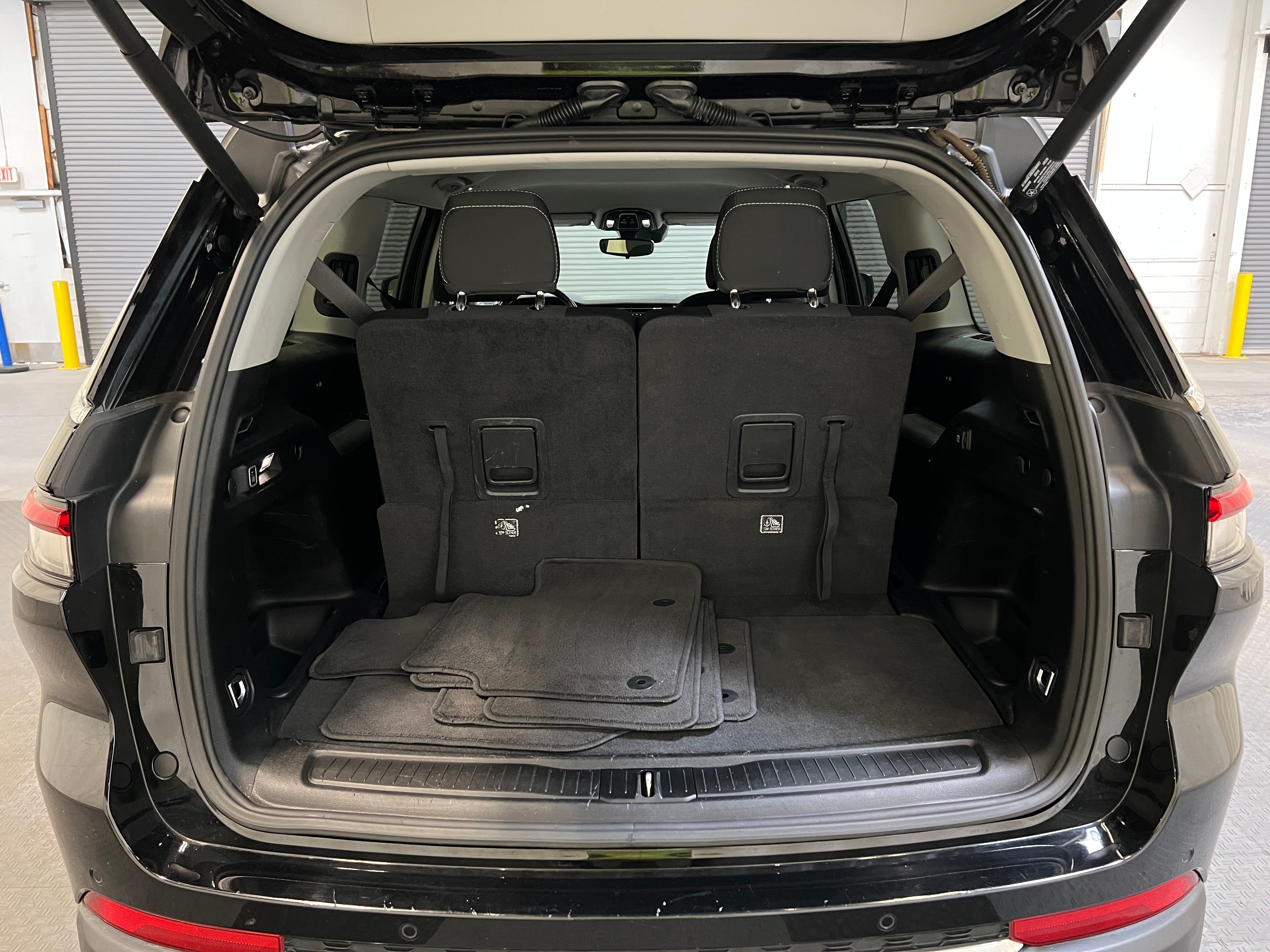 2022 Jeep Grand Cherokee L Laredo 7