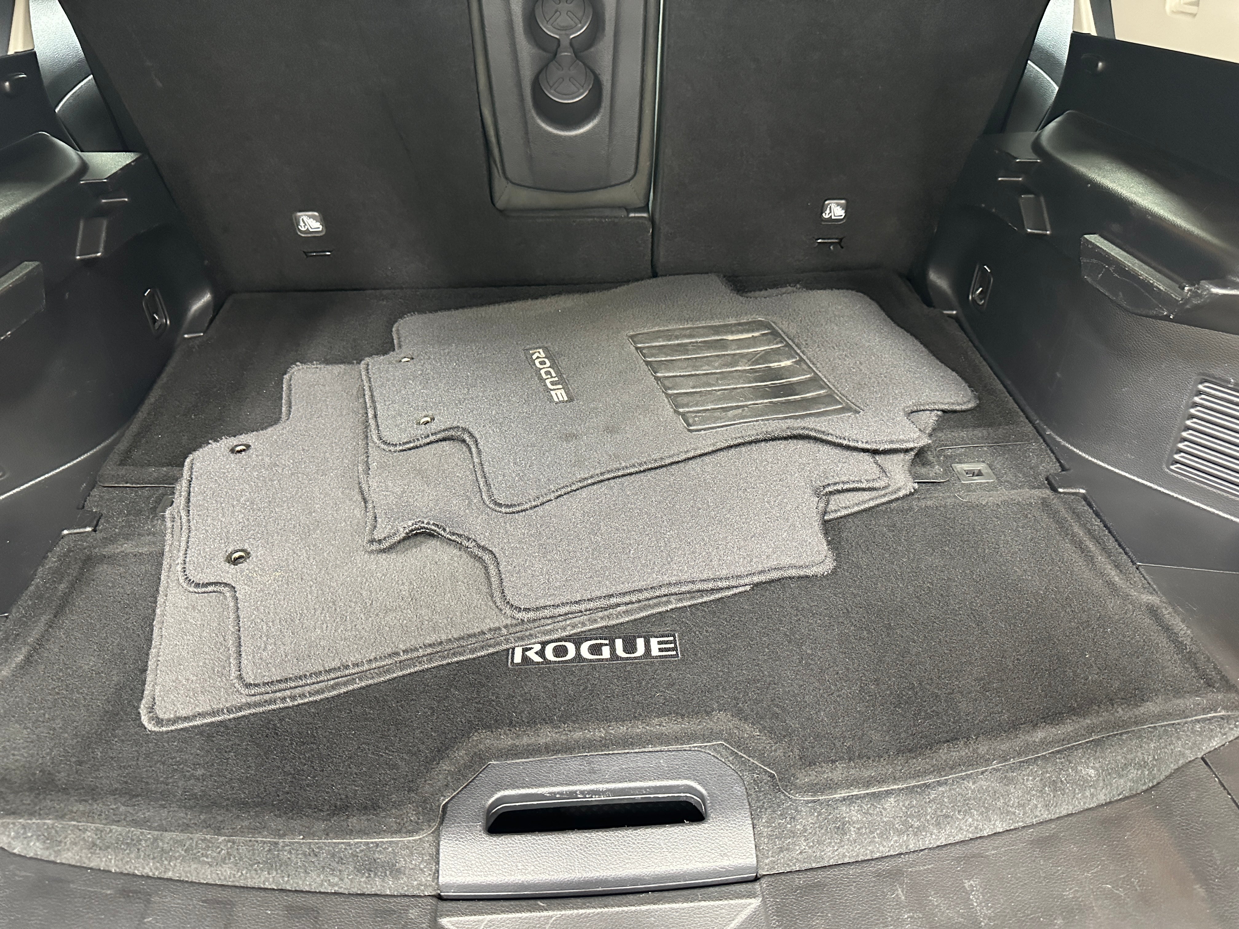 2016 Nissan Rogue SV 7