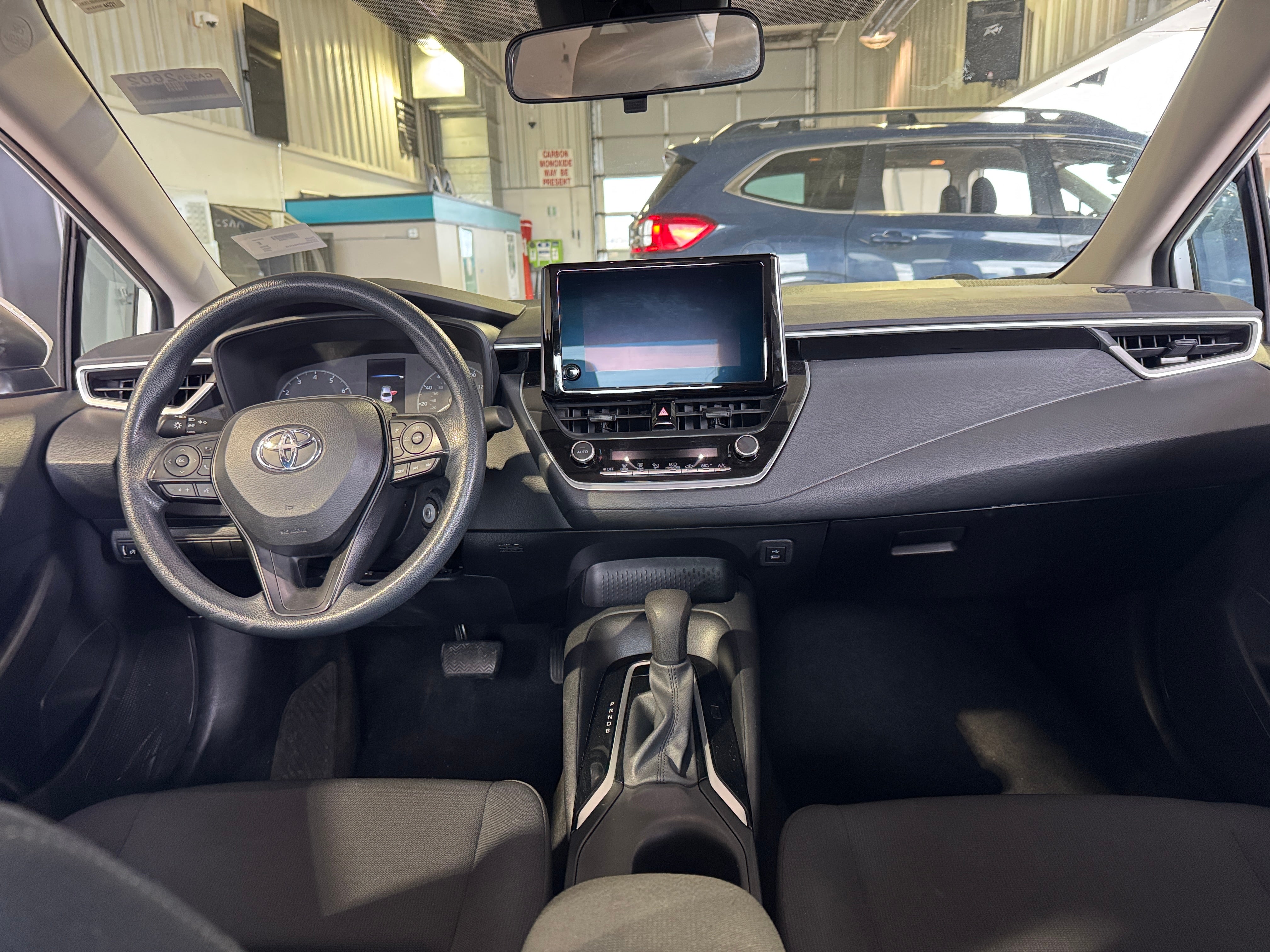 2023 Toyota Corolla LE 3