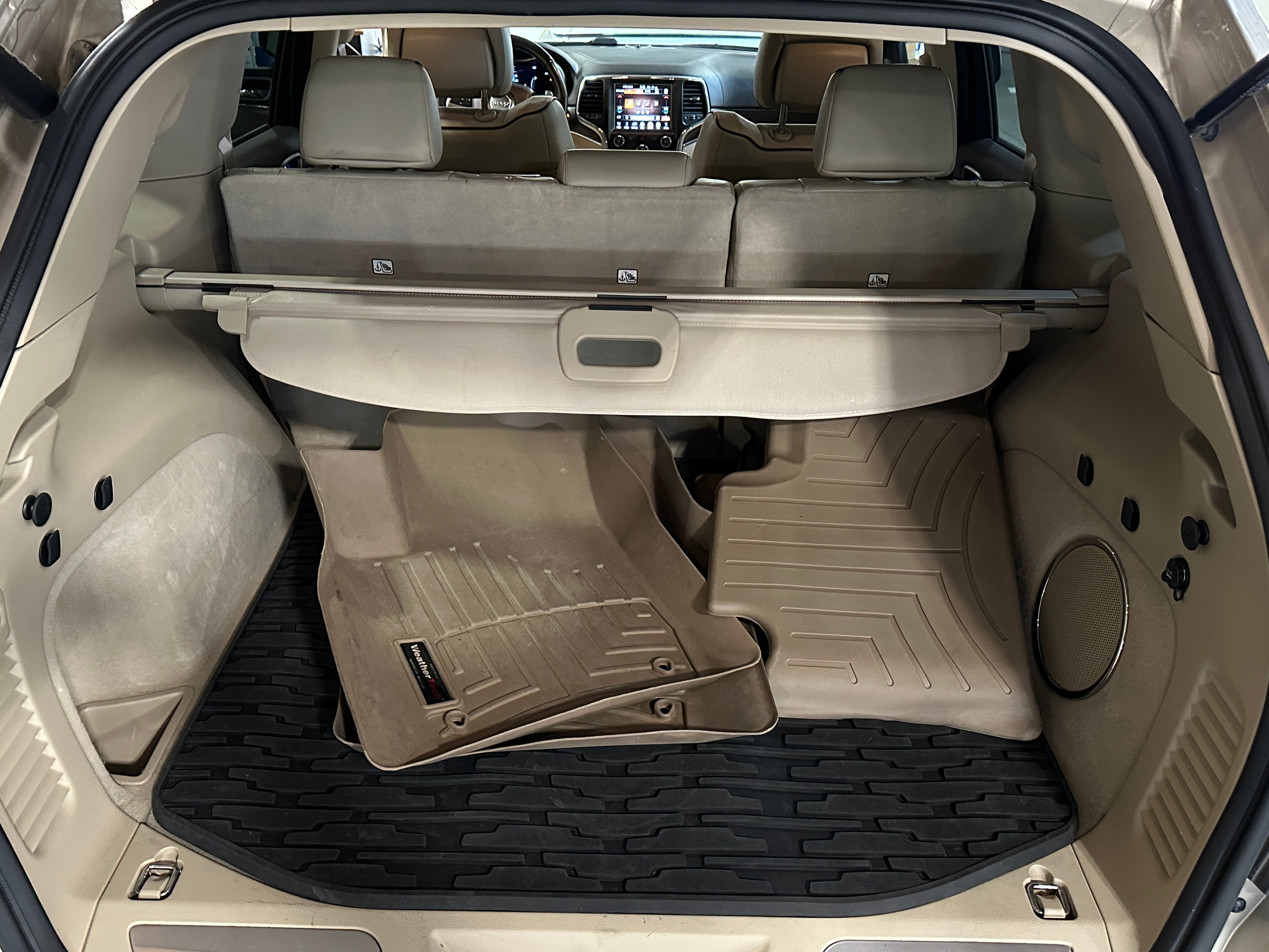 2015 Jeep Grand Cherokee Overland 6