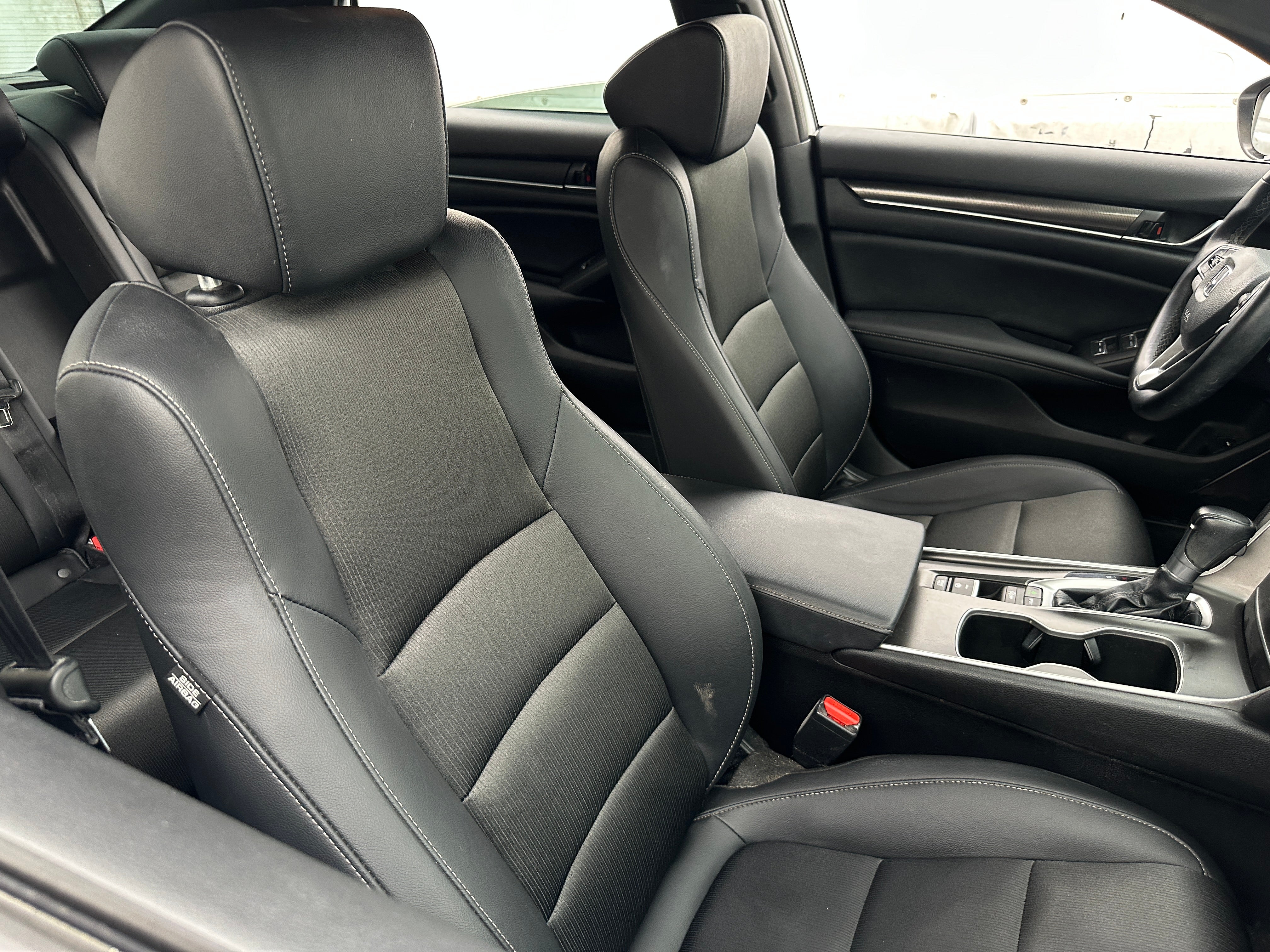 2022 Honda Accord Sport 2