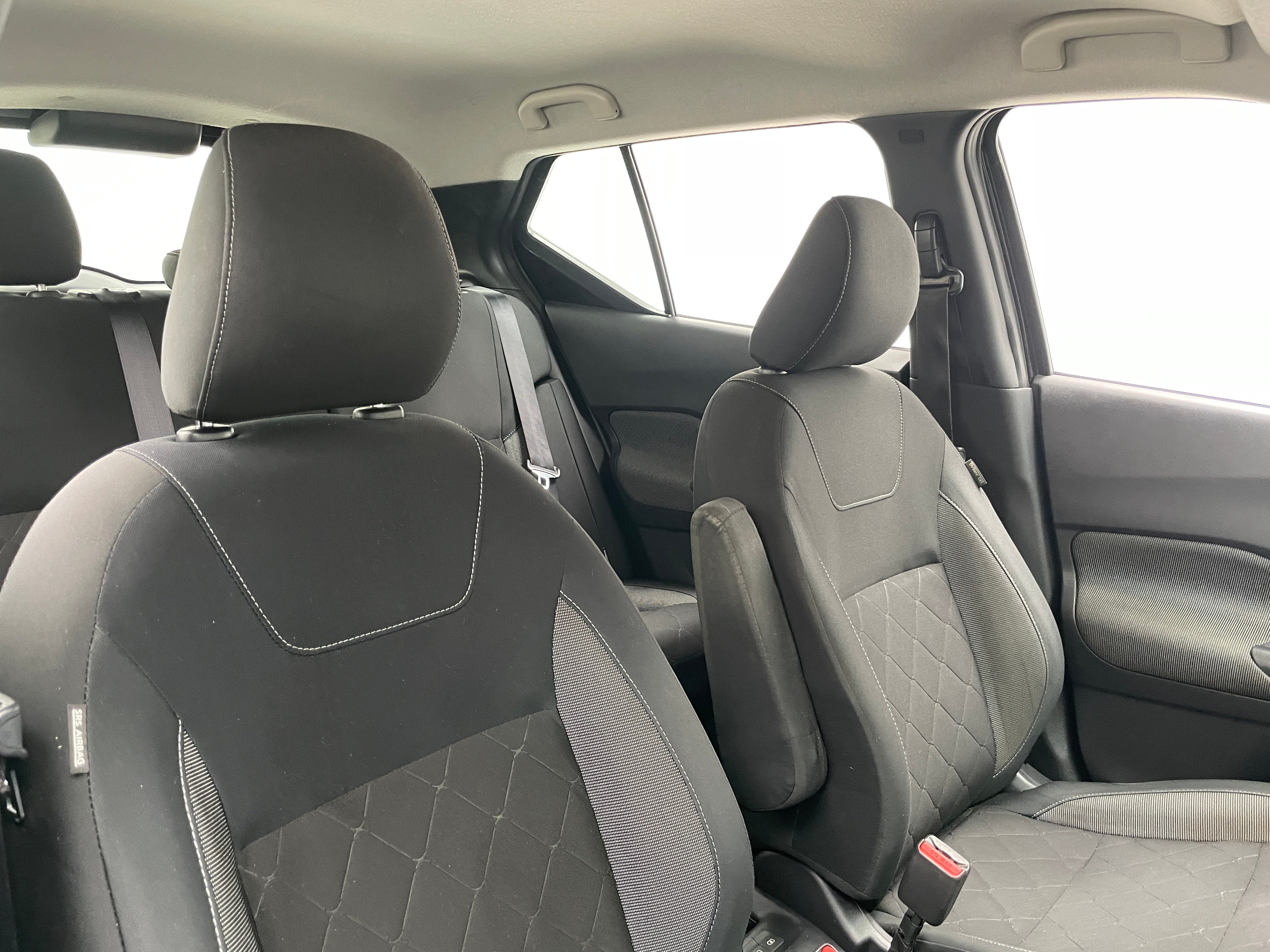 2020 Nissan Kicks S 2