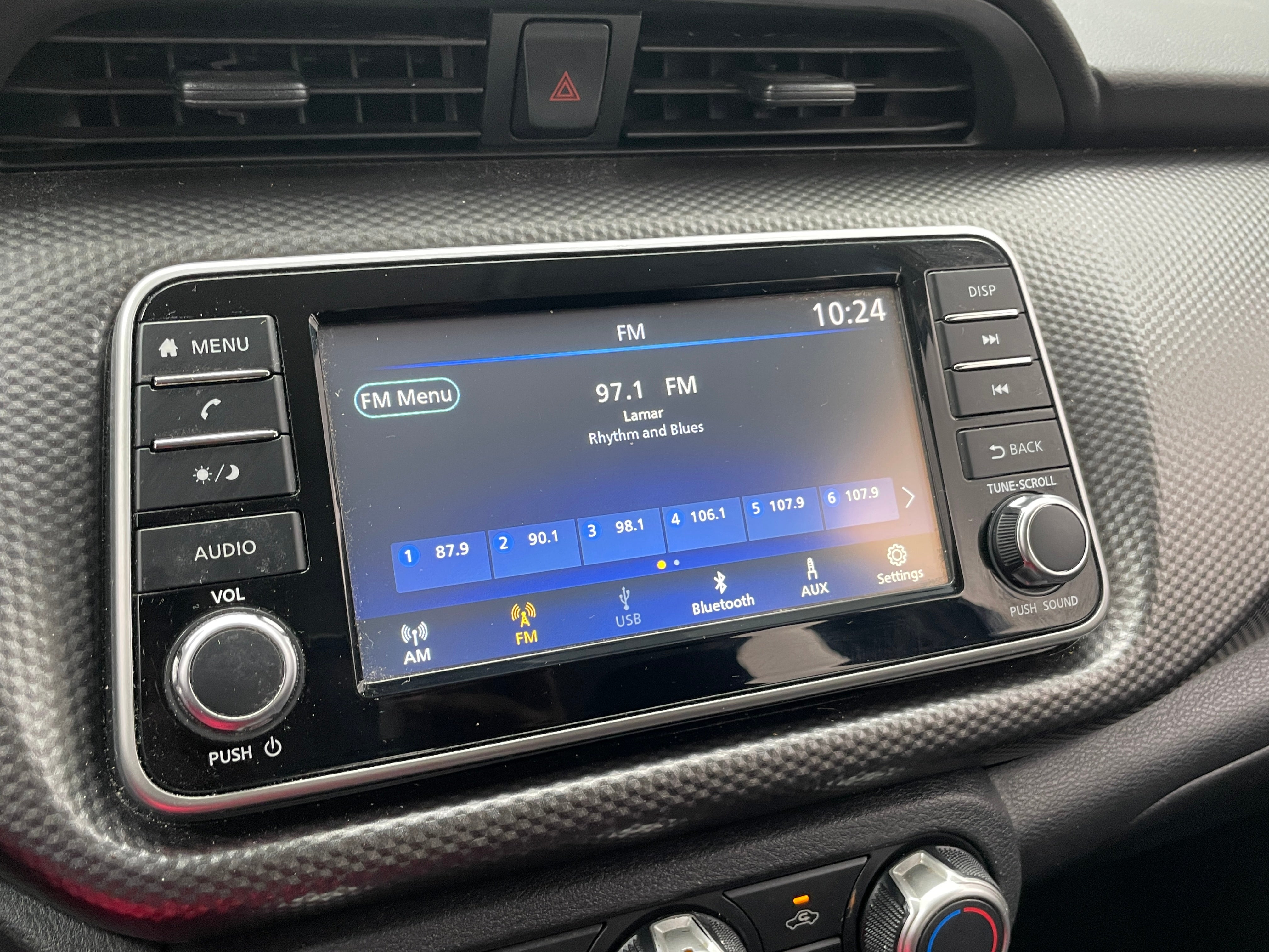 2020 Nissan Kicks S 4