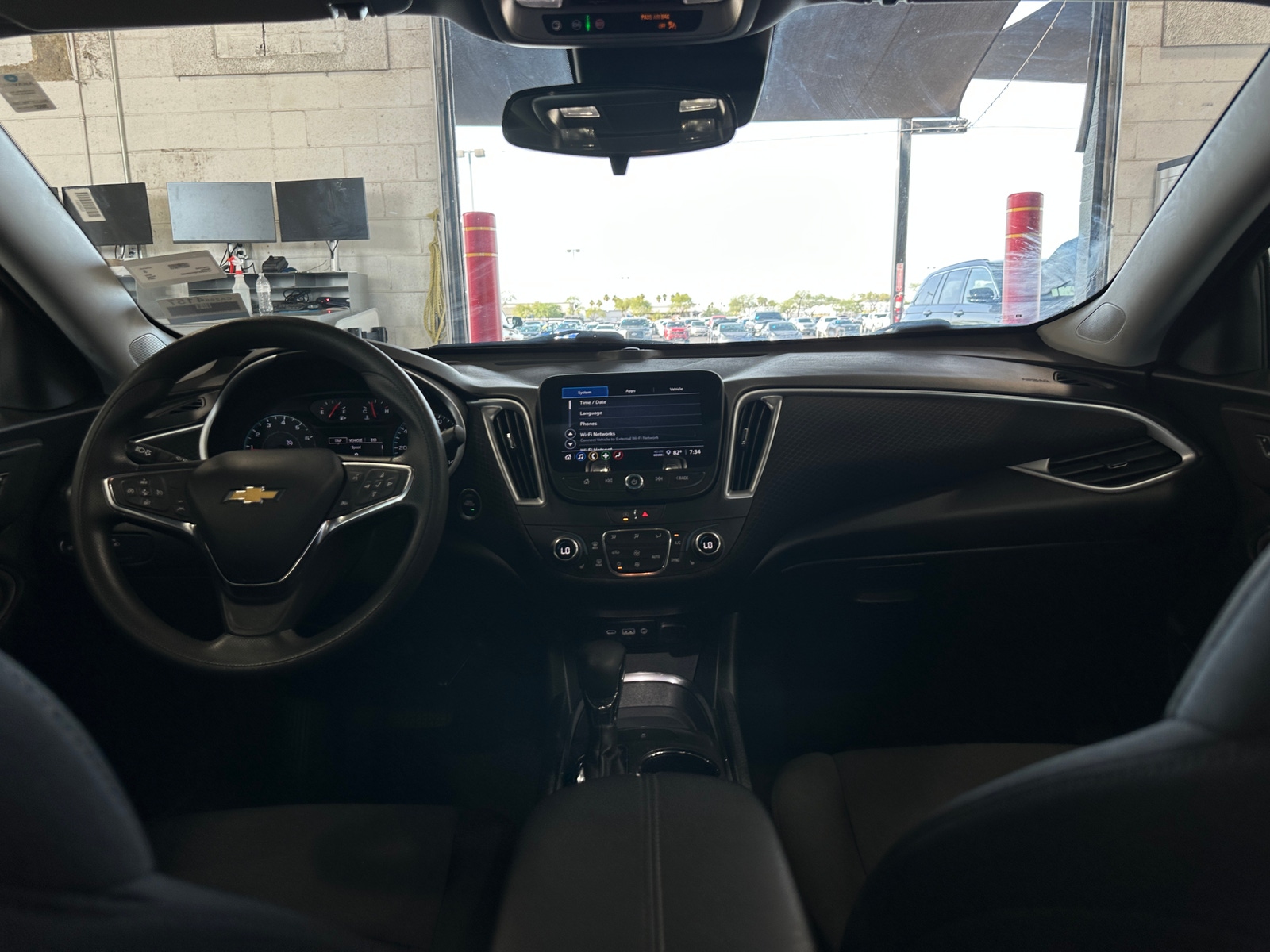 Thumbnail: 2023 Chevrolet Malibu - 3
