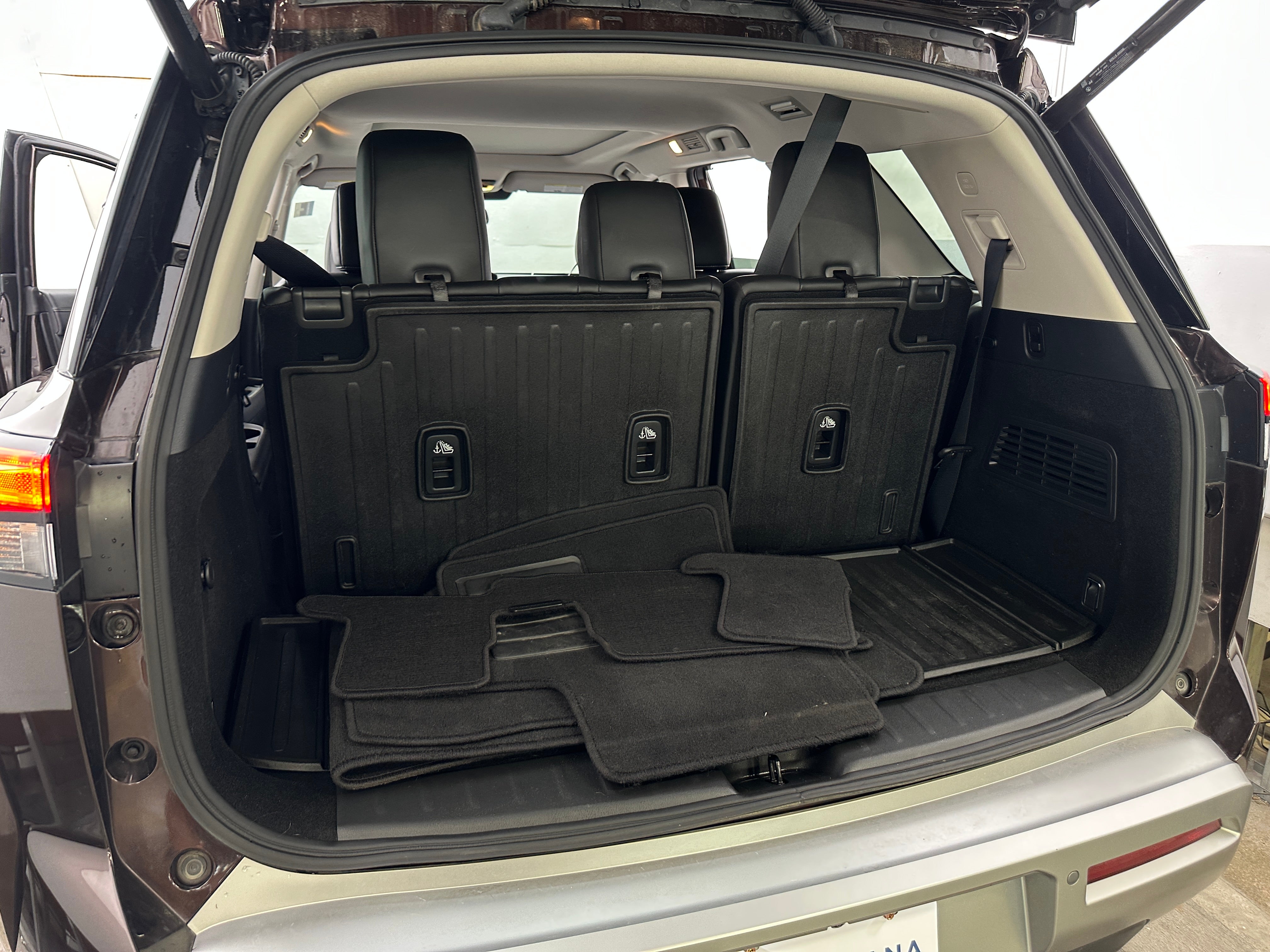 2022 Nissan Pathfinder Platinum 6