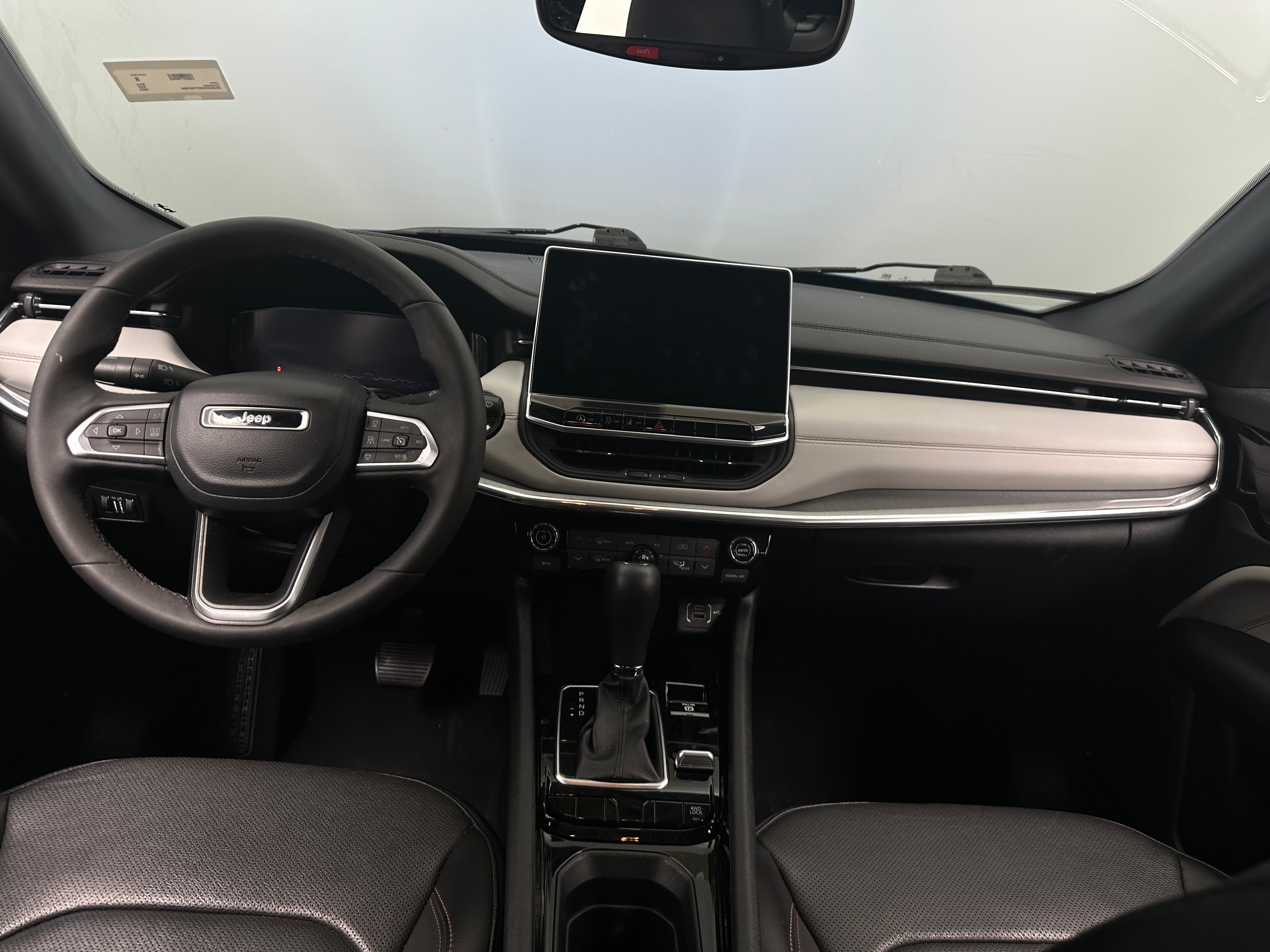 2023 Jeep Compass Limited 2