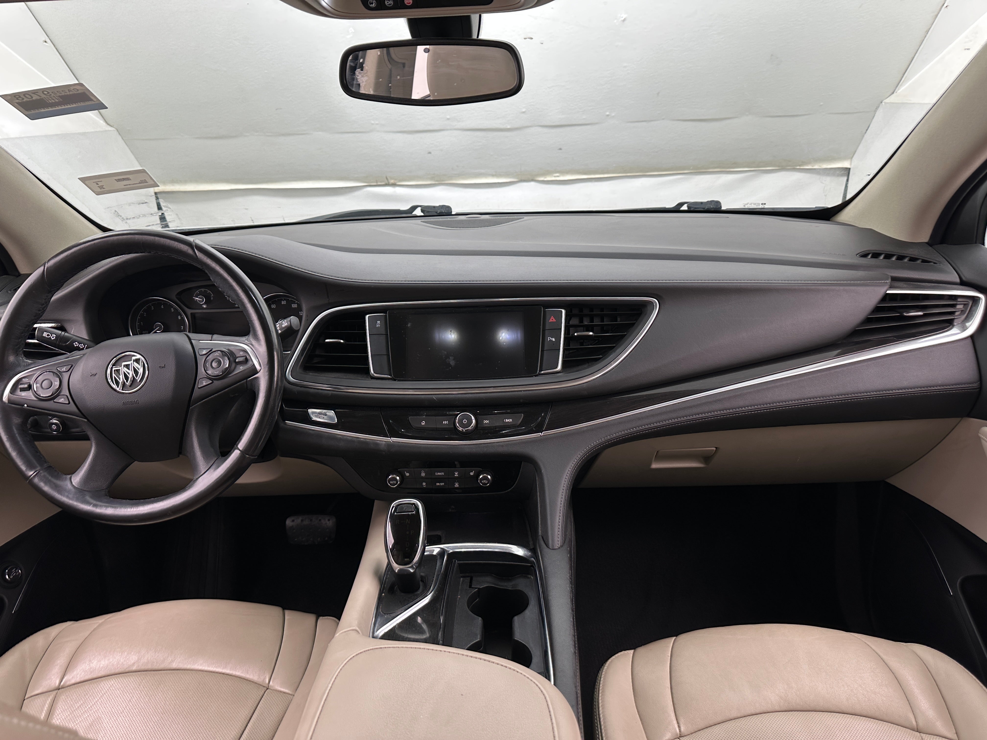 2019 Buick Enclave Essence 2