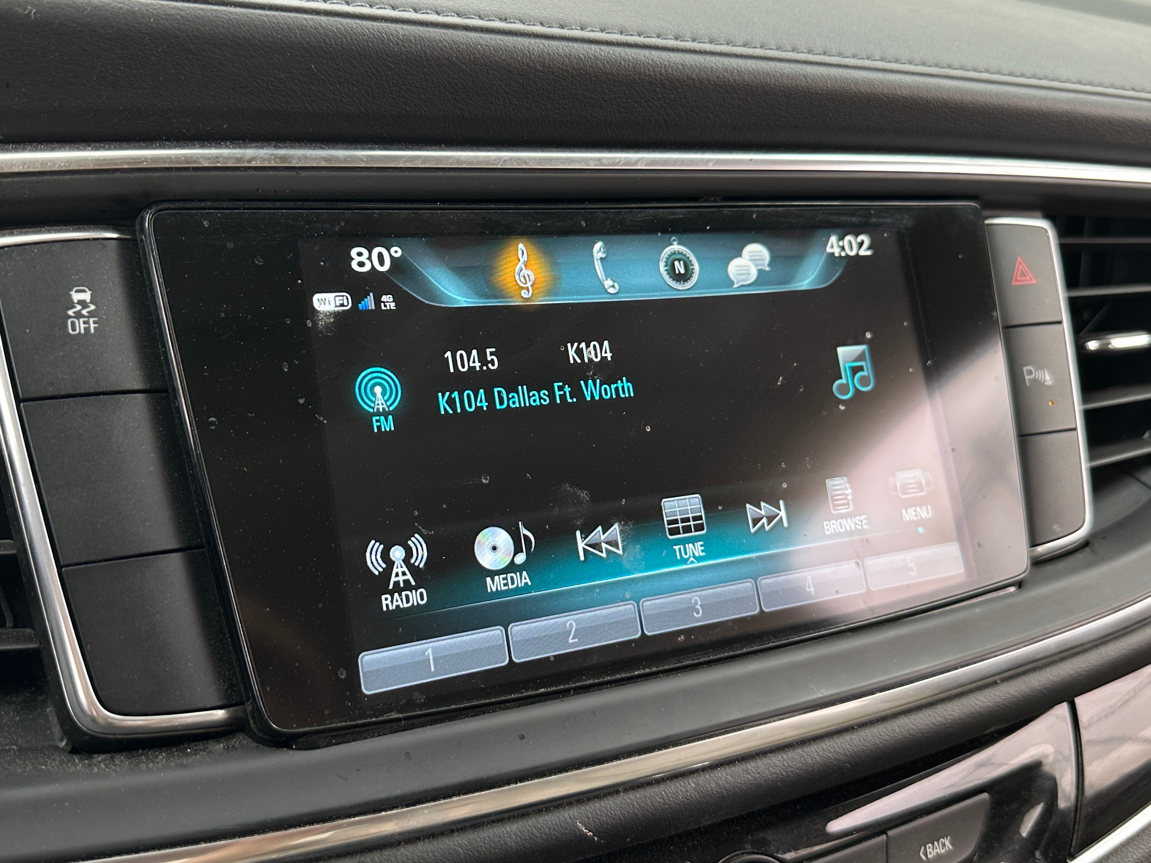 2019 Buick Enclave Essence 3
