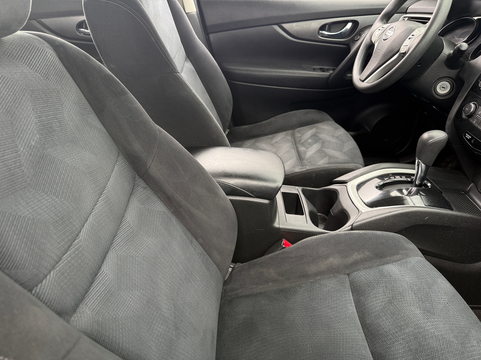 Thumbnail: 2016 Nissan Rogue - 2