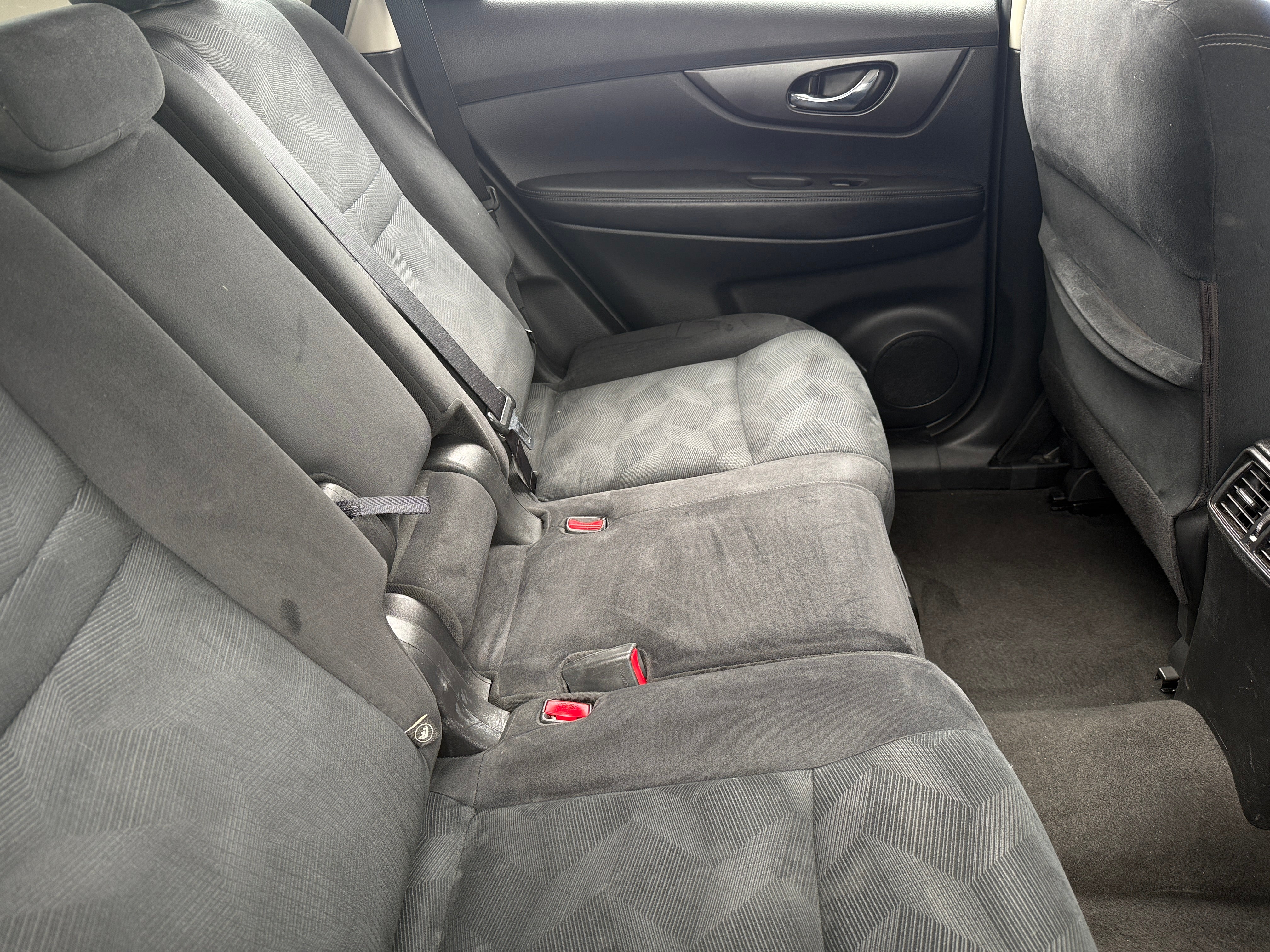 2016 Nissan Rogue S 6