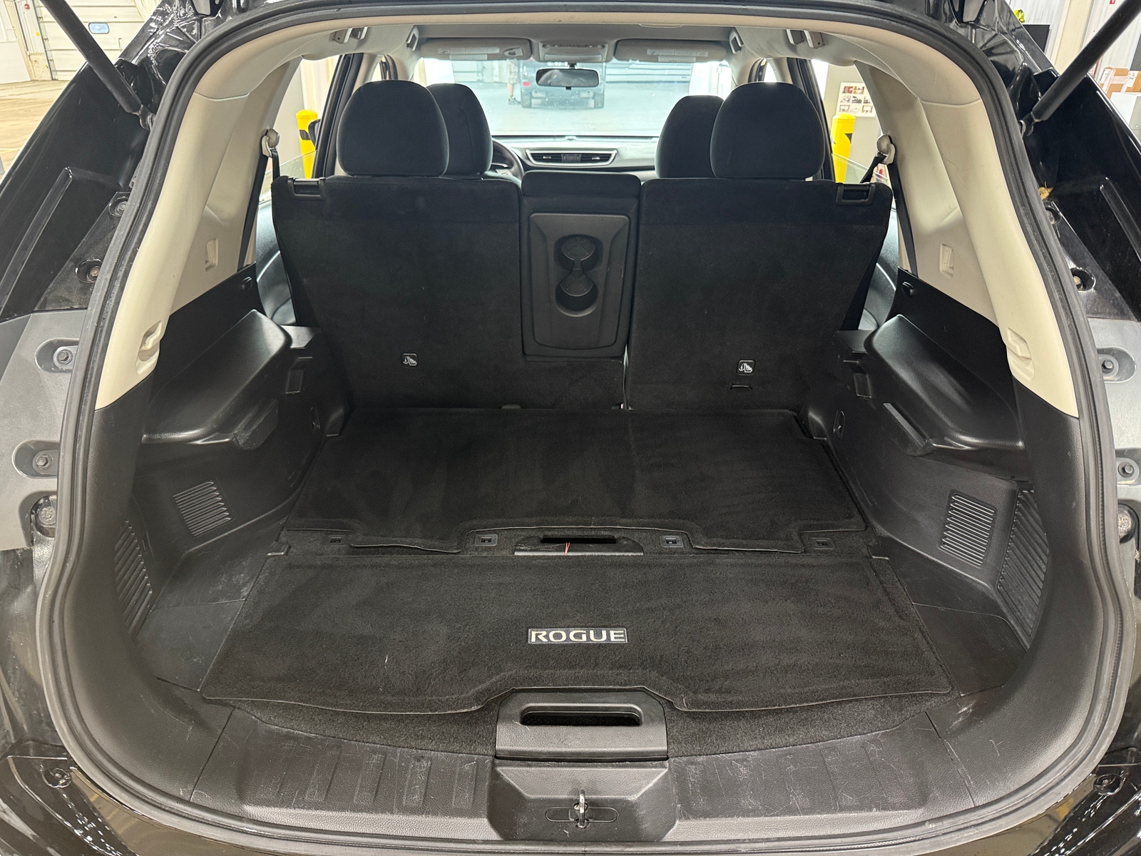 Thumbnail: 2016 Nissan Rogue - 7