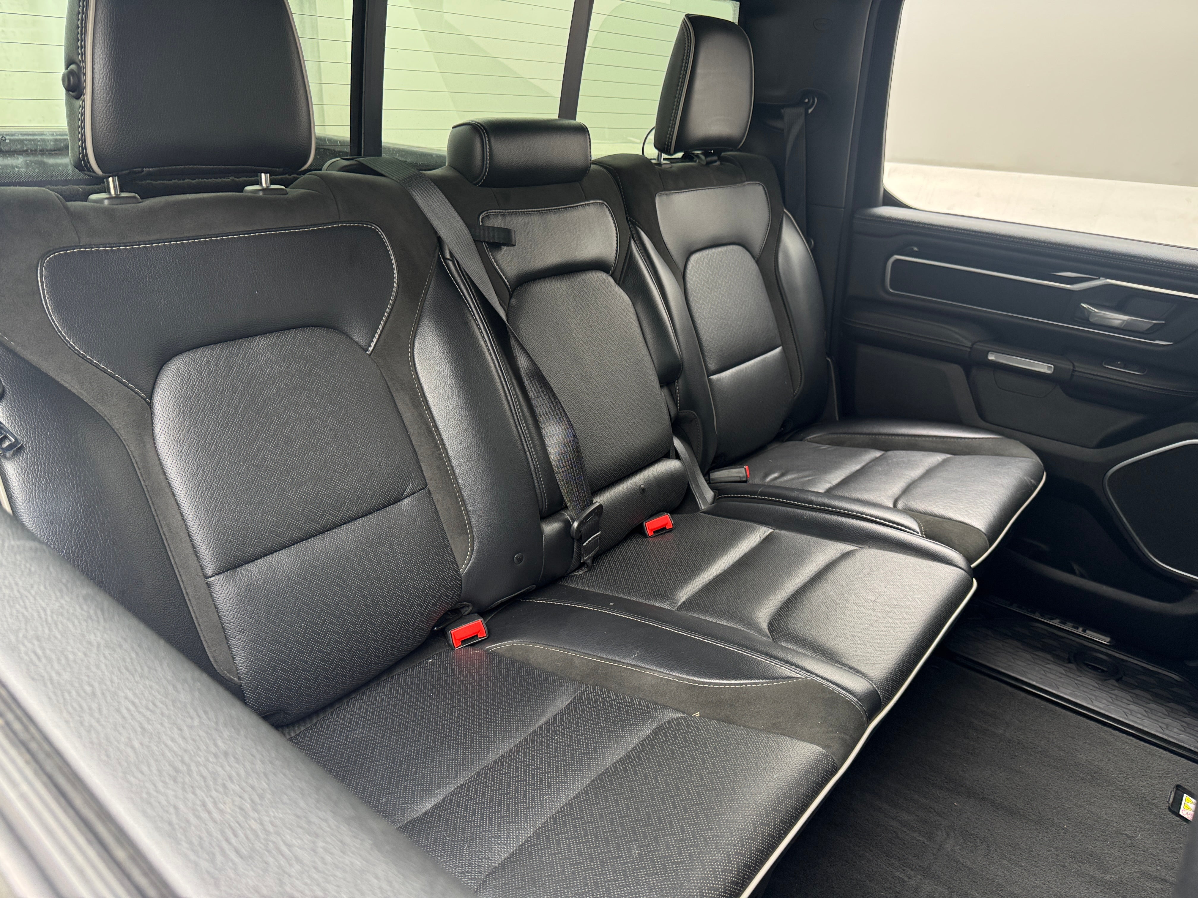2020 RAM 1500 Laramie 5