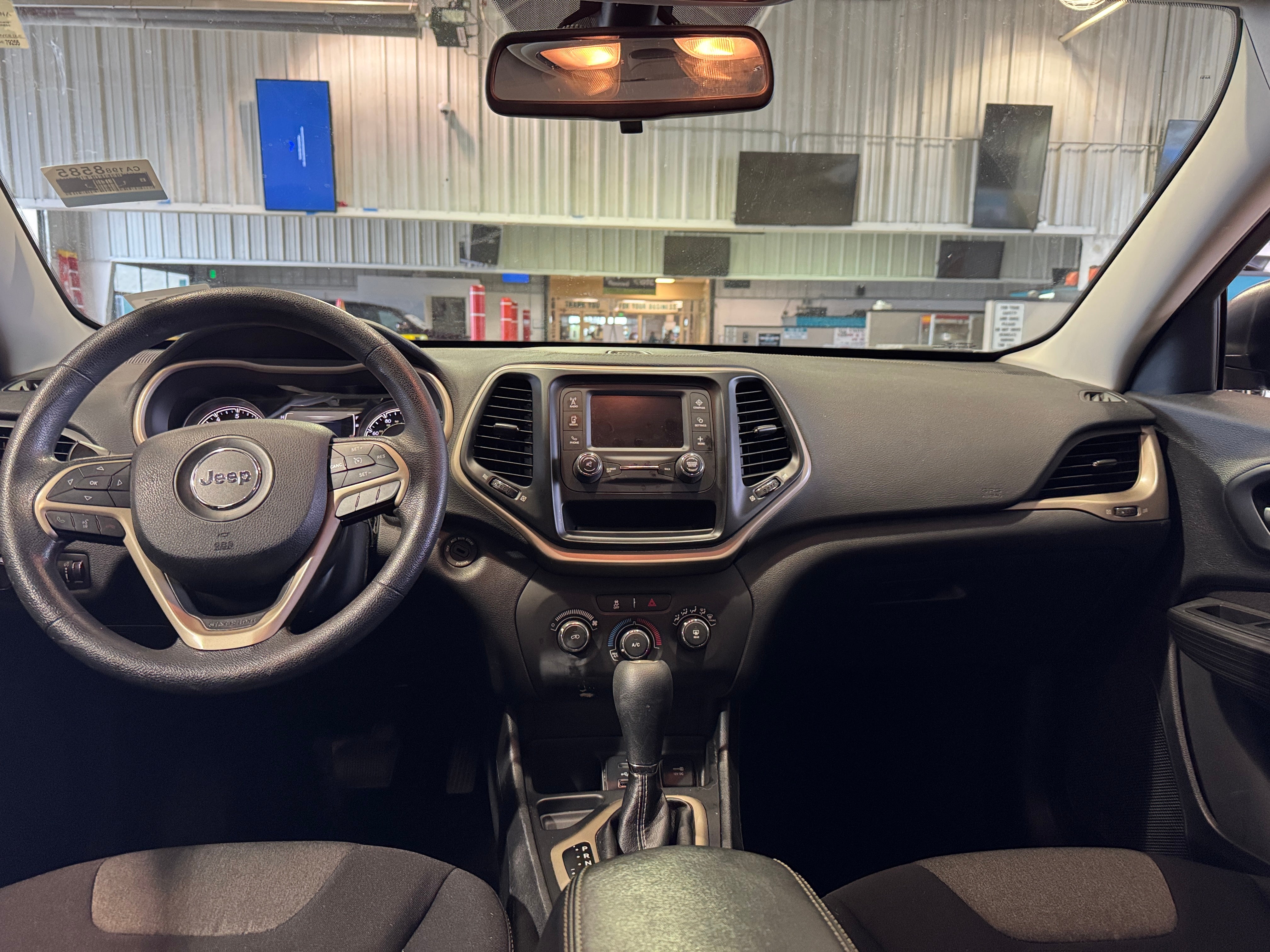 2016 Jeep Cherokee Sport 3