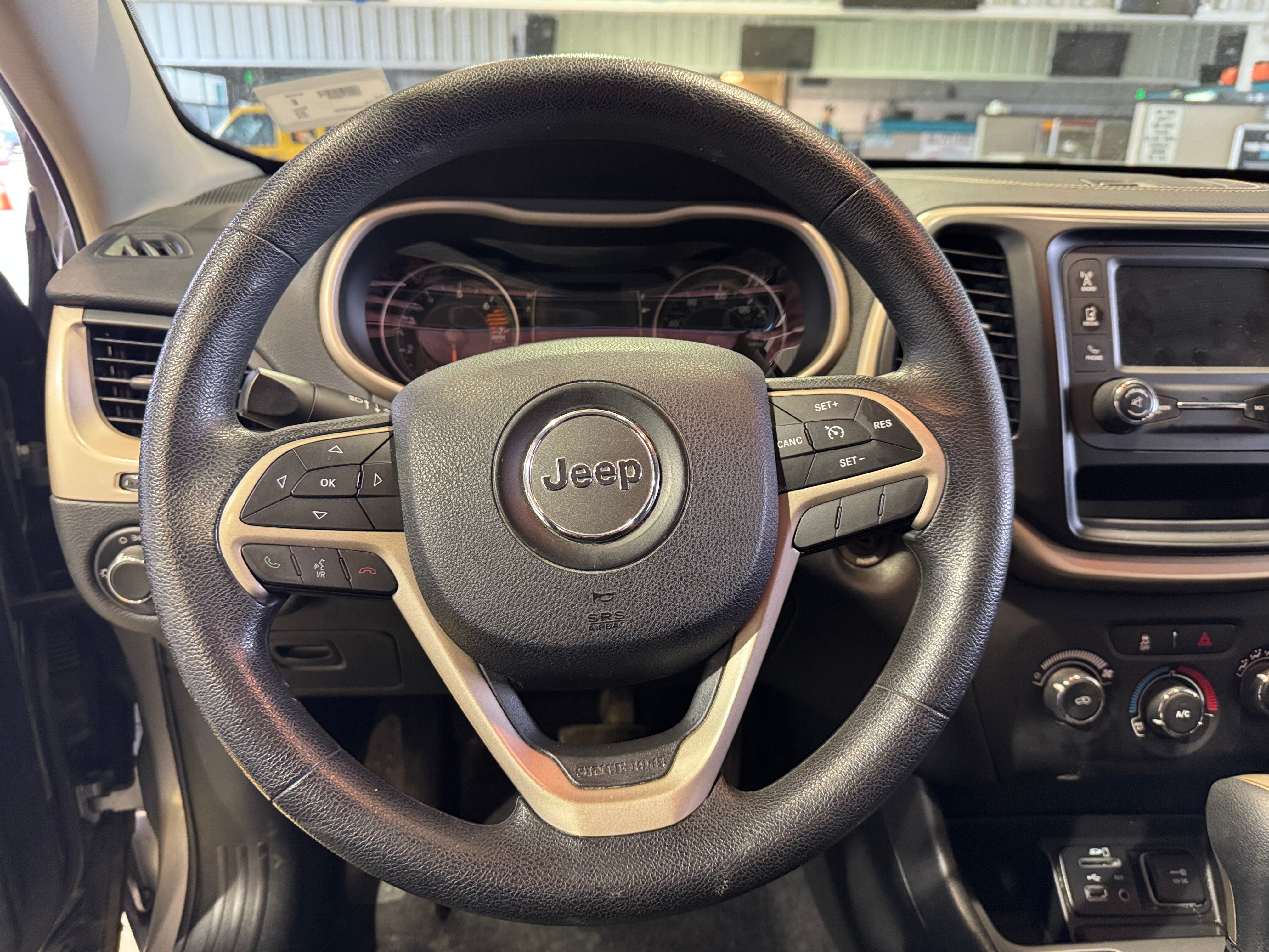 2016 Jeep Cherokee Sport 5