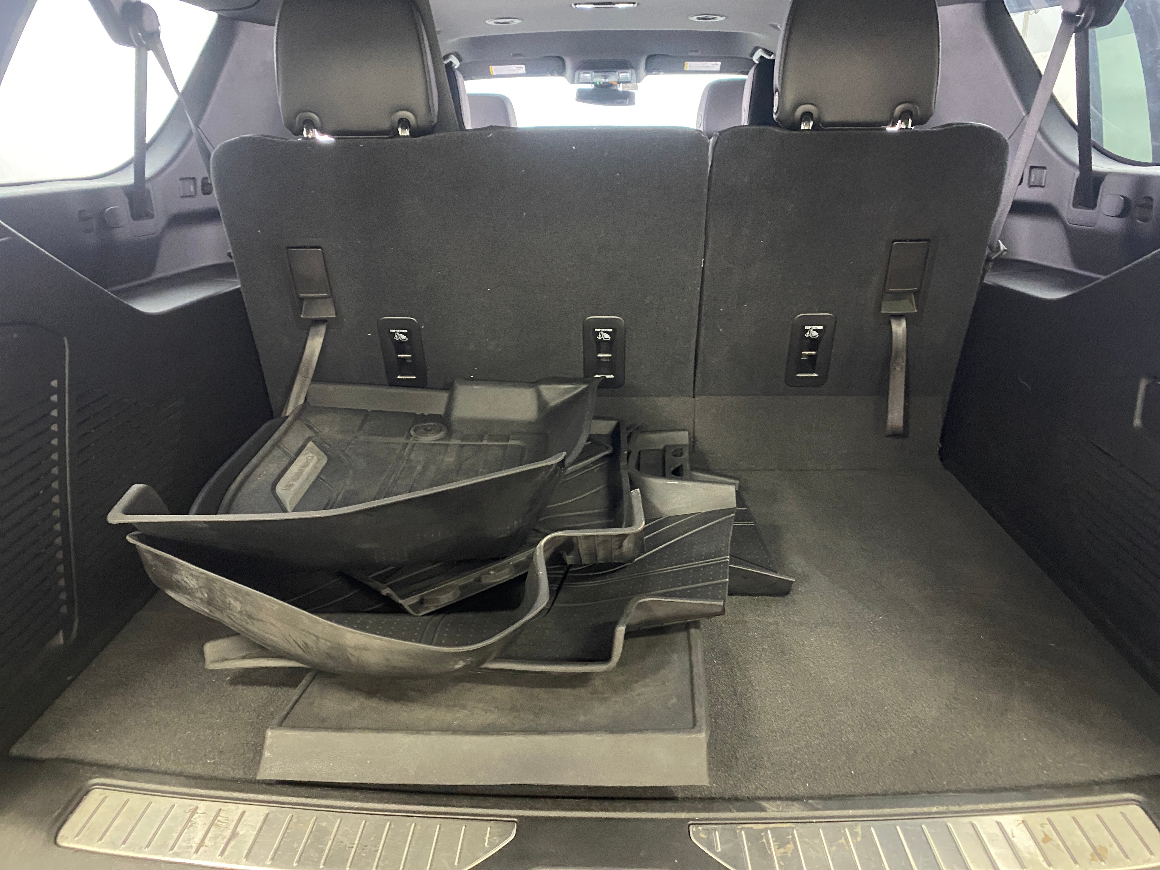 2021 Chevrolet Suburban Z71 6